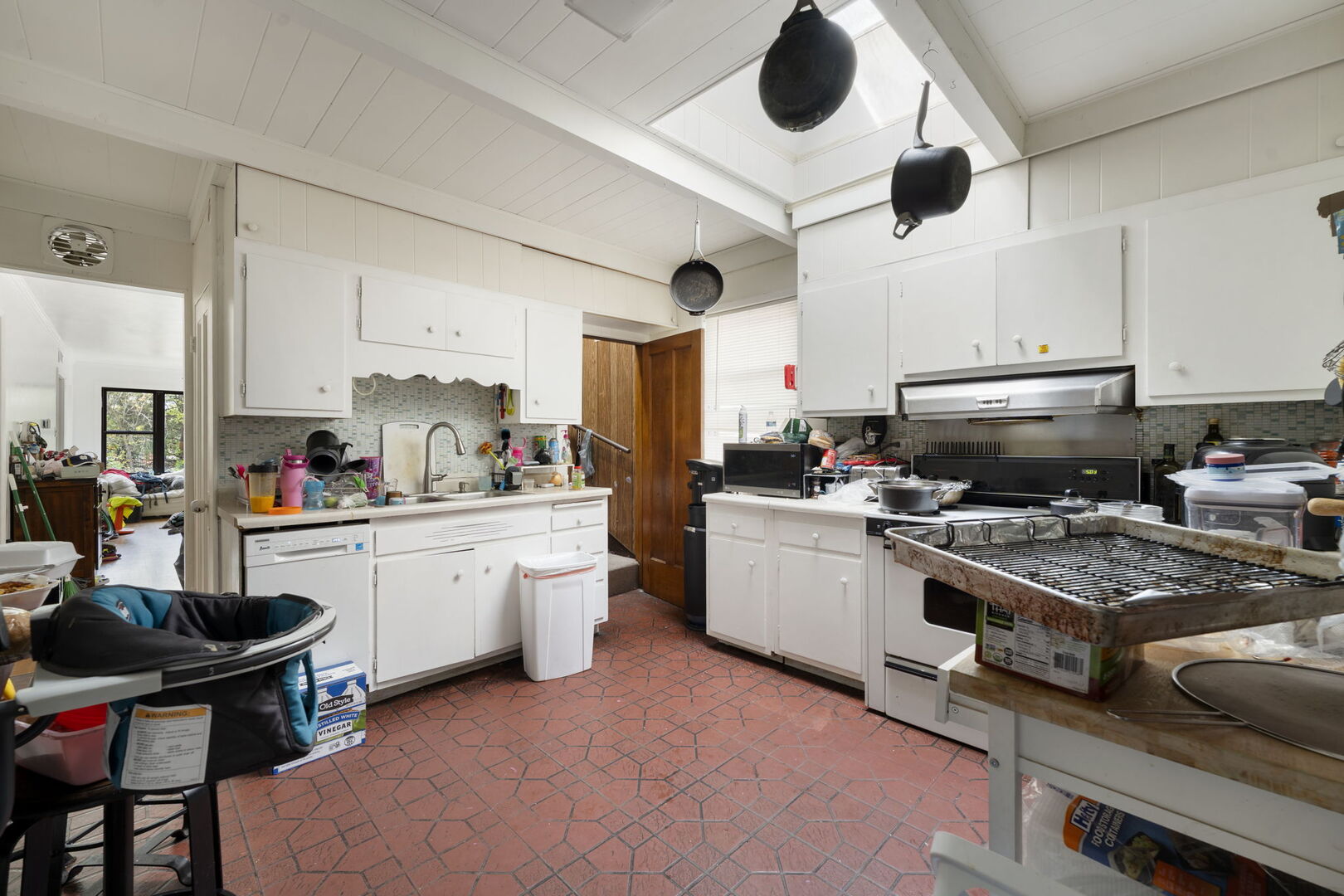 4655 N Keating Avenue, Chicago, IL 60630