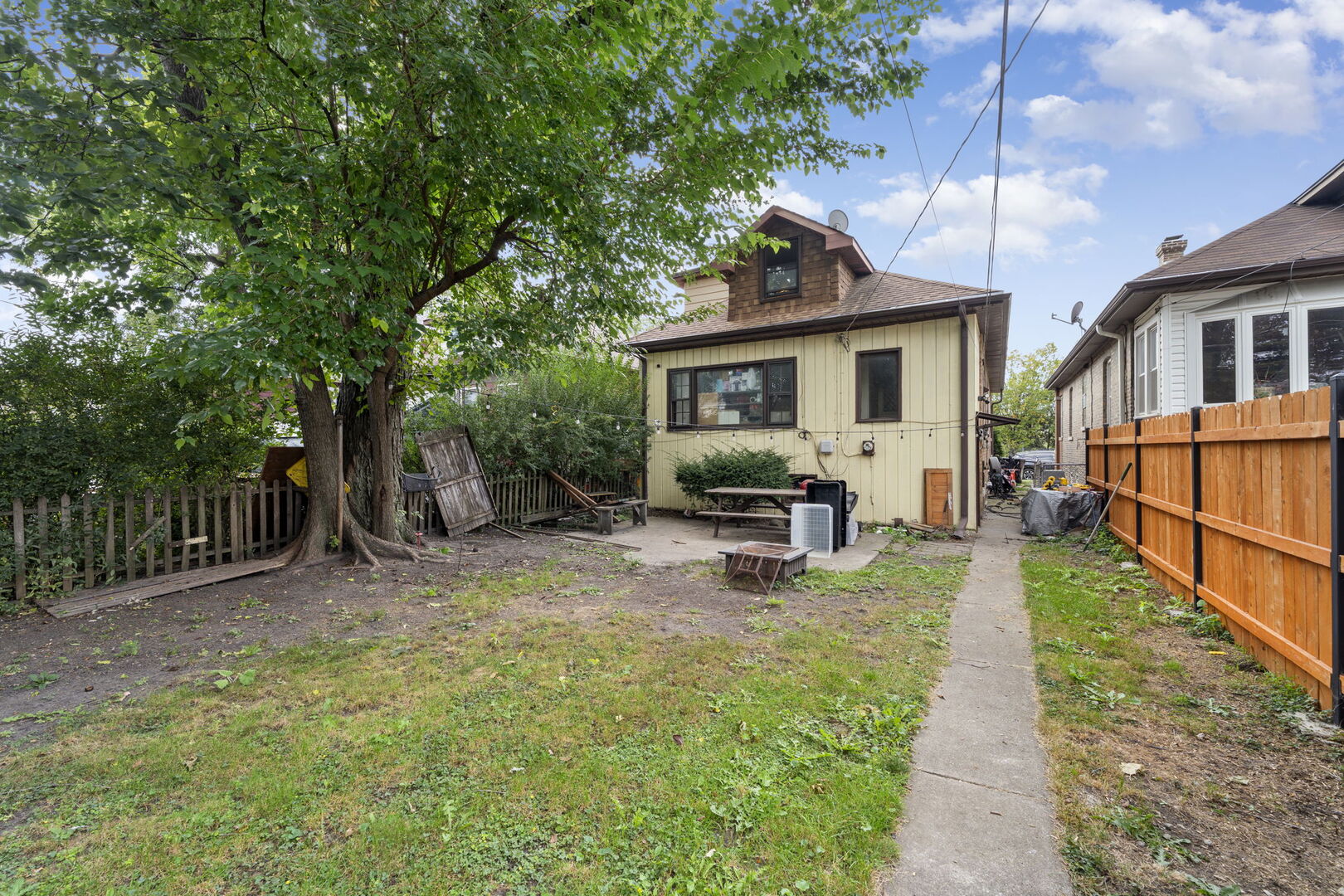 4655 N Keating Avenue, Chicago, IL 60630