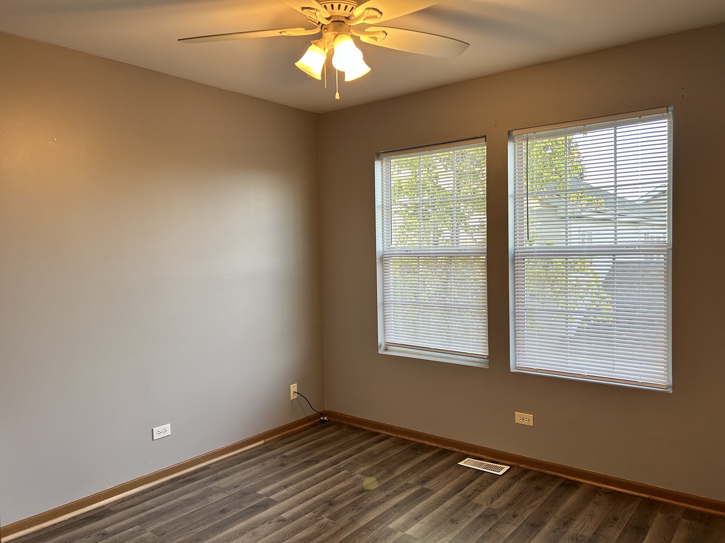 22 Alex Court, Oswego, IL 60543