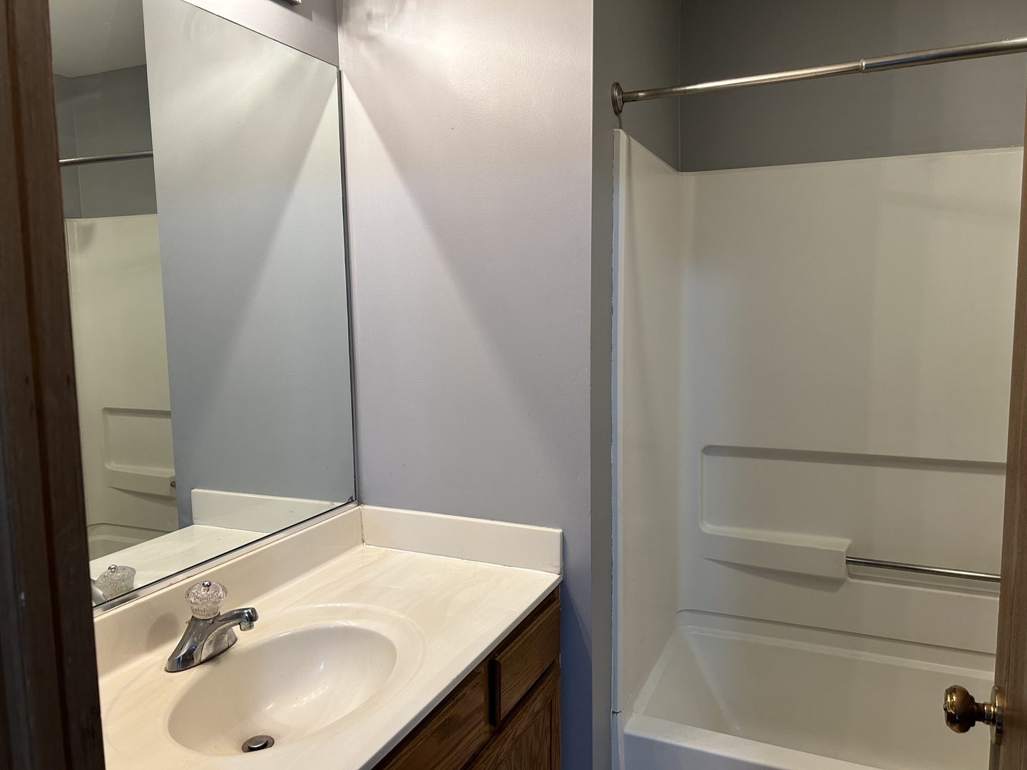 22 Alex Court, Oswego, IL 60543