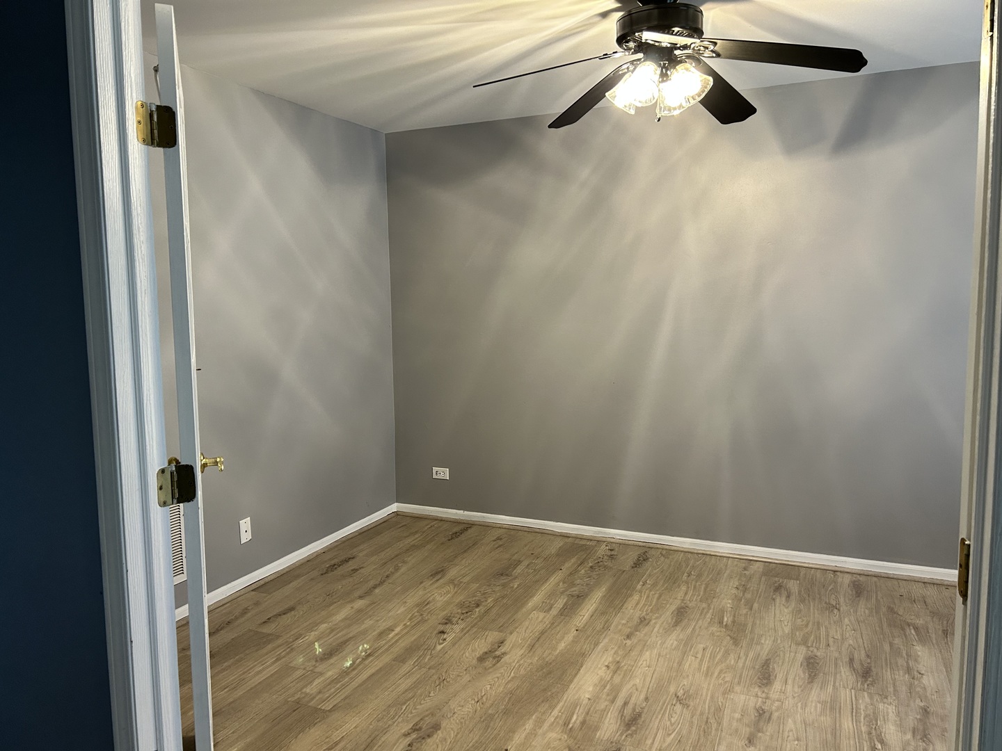 22 Alex Court, Oswego, IL 60543