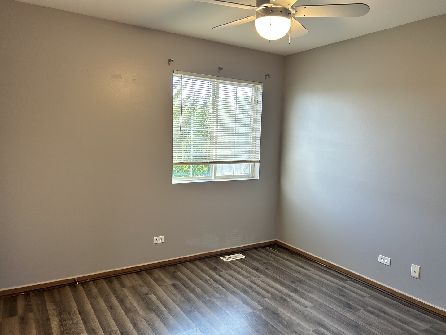 22 Alex Court, Oswego, IL 60543