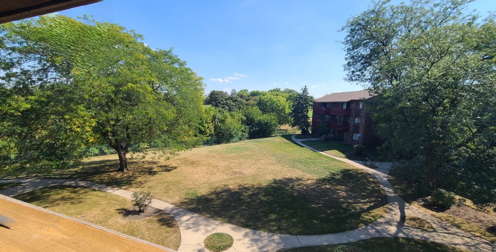 7713 Woodward Avenue #3B, Woodridge, IL 60517