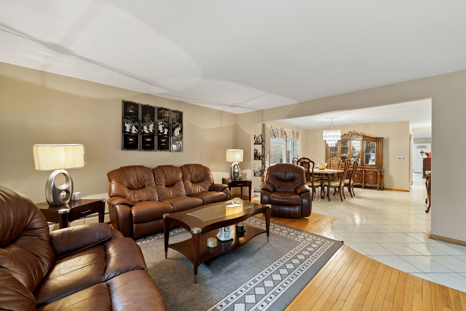 8729 W Summerdale Avenue, Chicago, IL 60656