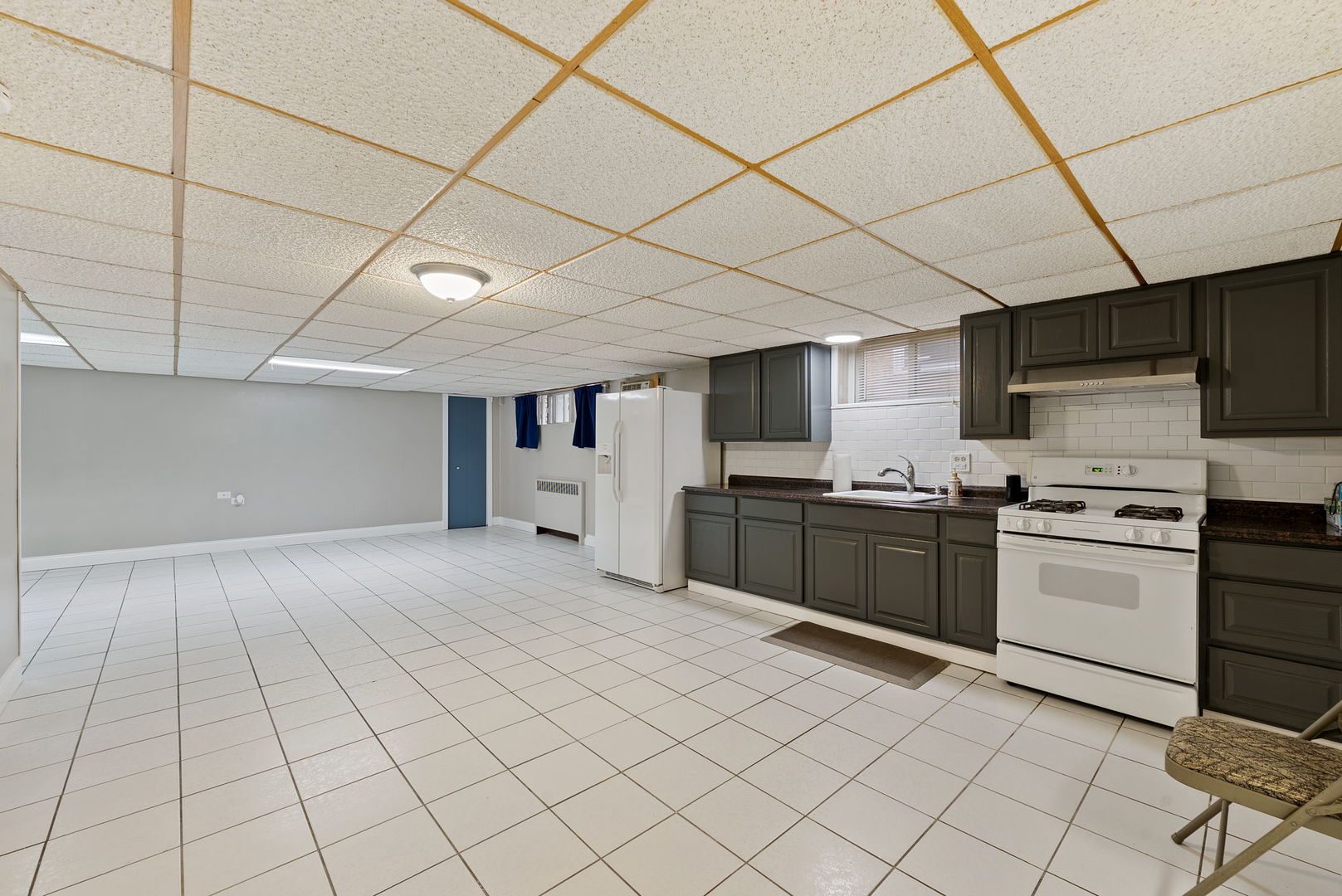 8729 W Summerdale Avenue, Chicago, IL 60656