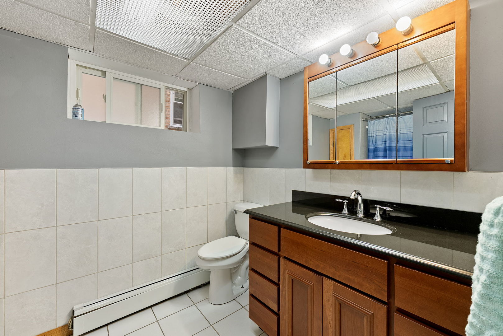 8729 W Summerdale Avenue, Chicago, IL 60656