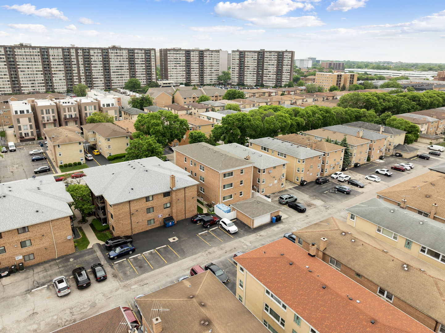 8729 W Summerdale Avenue, Chicago, IL 60656