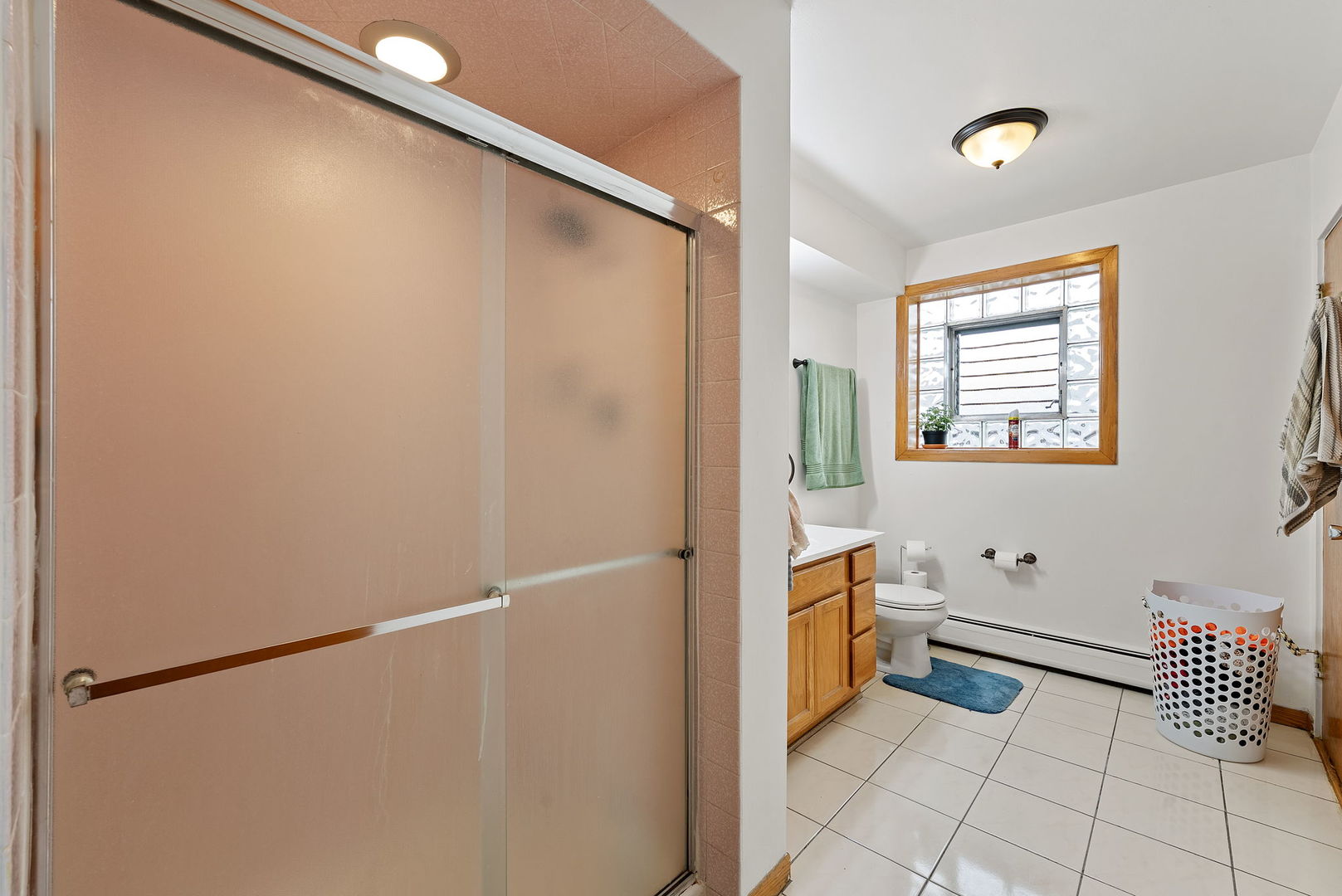 8729 W Summerdale Avenue, Chicago, IL 60656