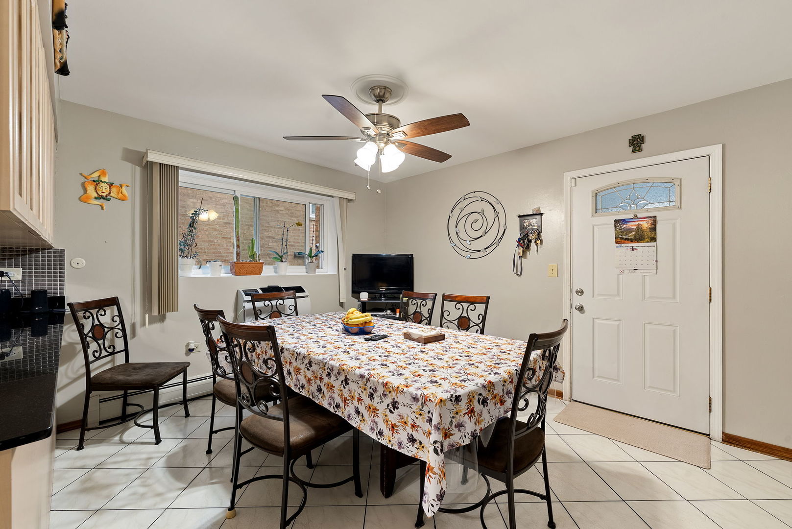 8729 W Summerdale Avenue, Chicago, IL 60656