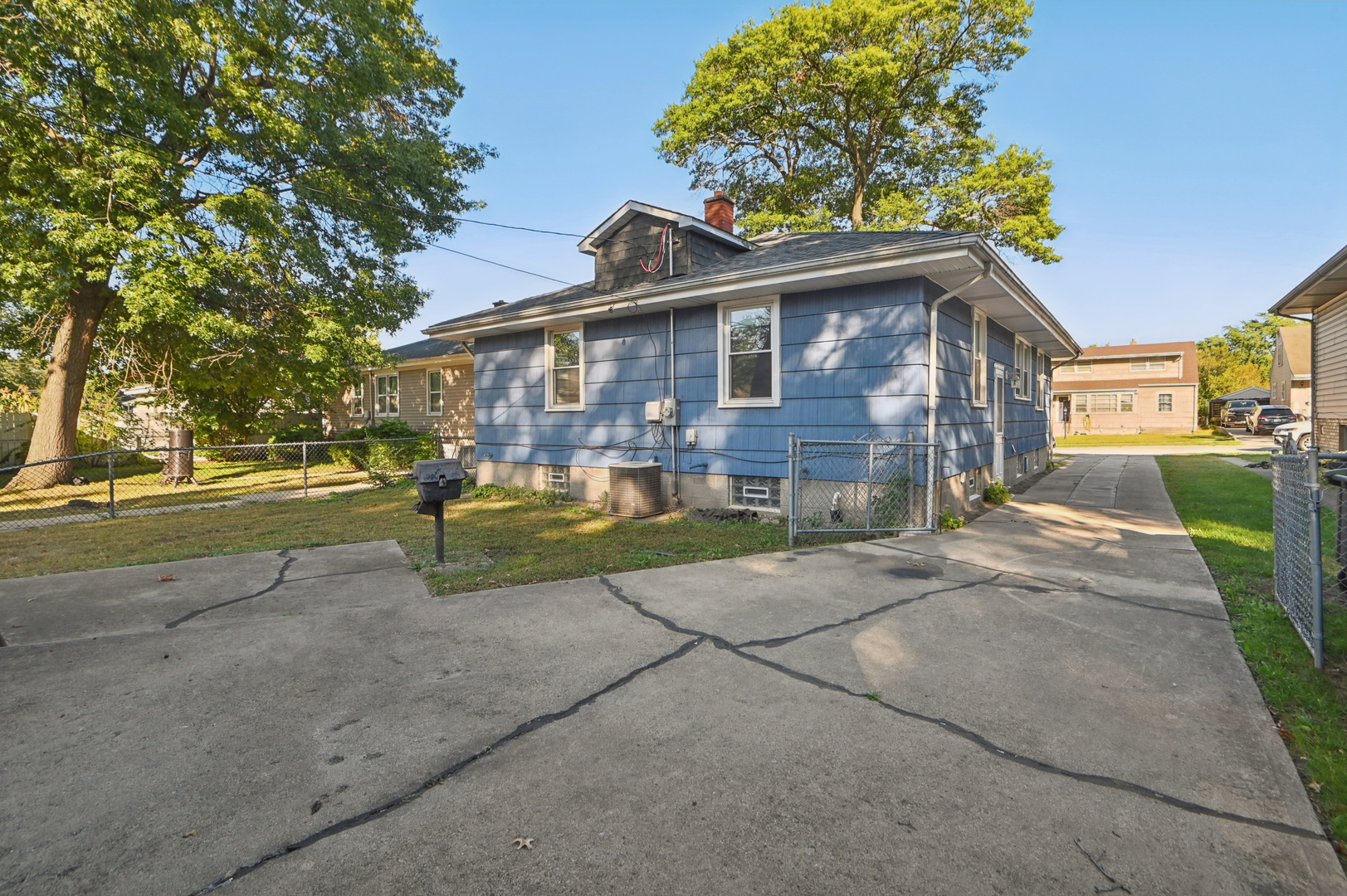 18036 Oakley Avenue, Lansing, IL 60438