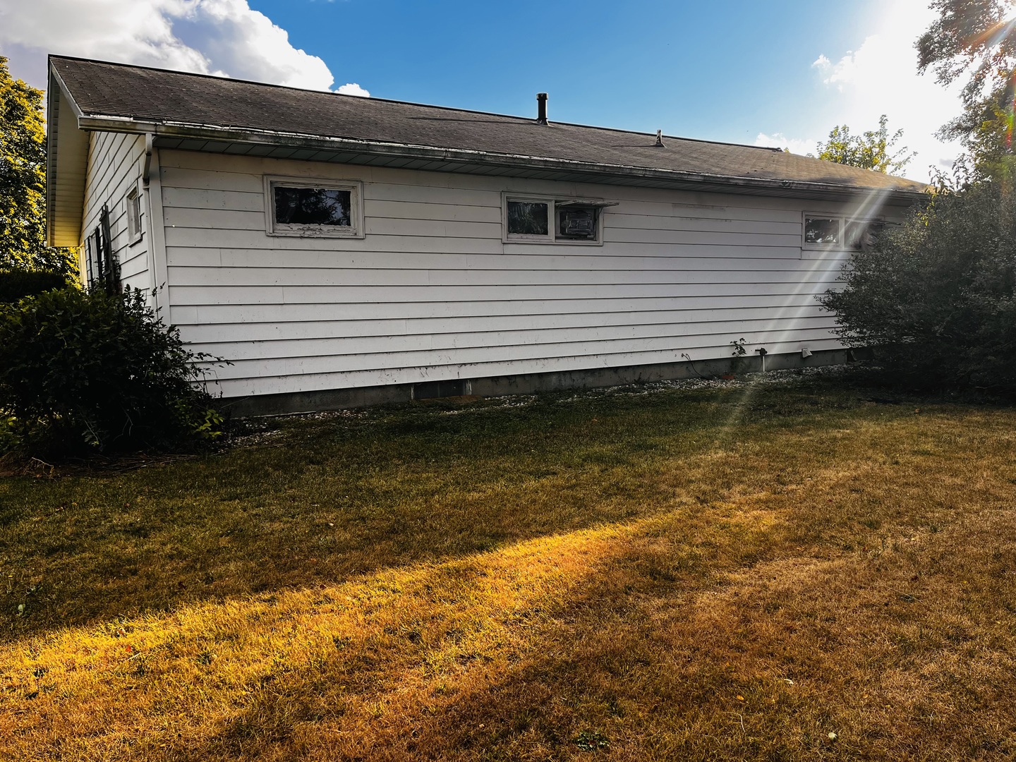 23641 N 100 East Road, Long Point, IL 61333