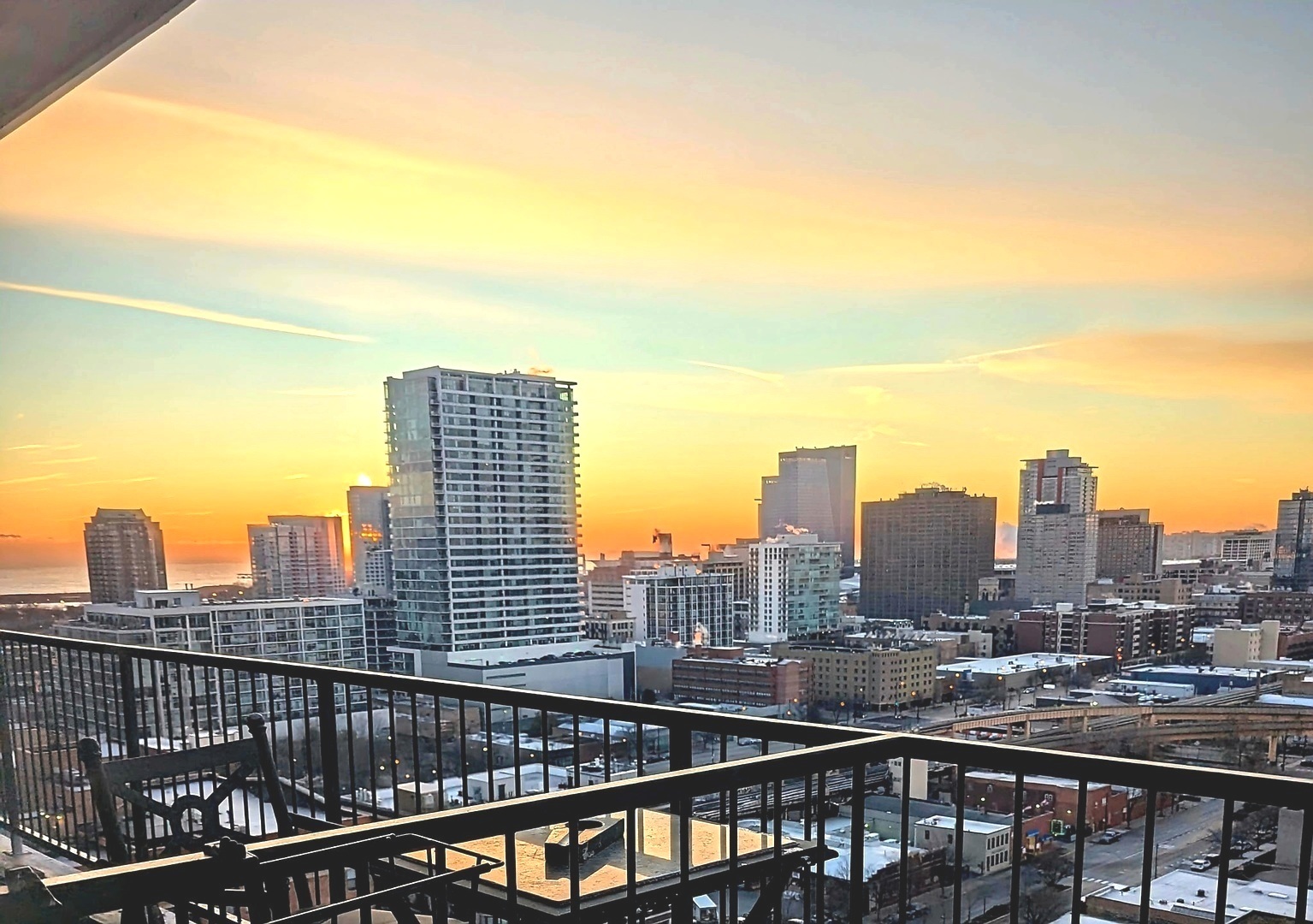 1530 S State Street #17R, Chicago, IL 60605