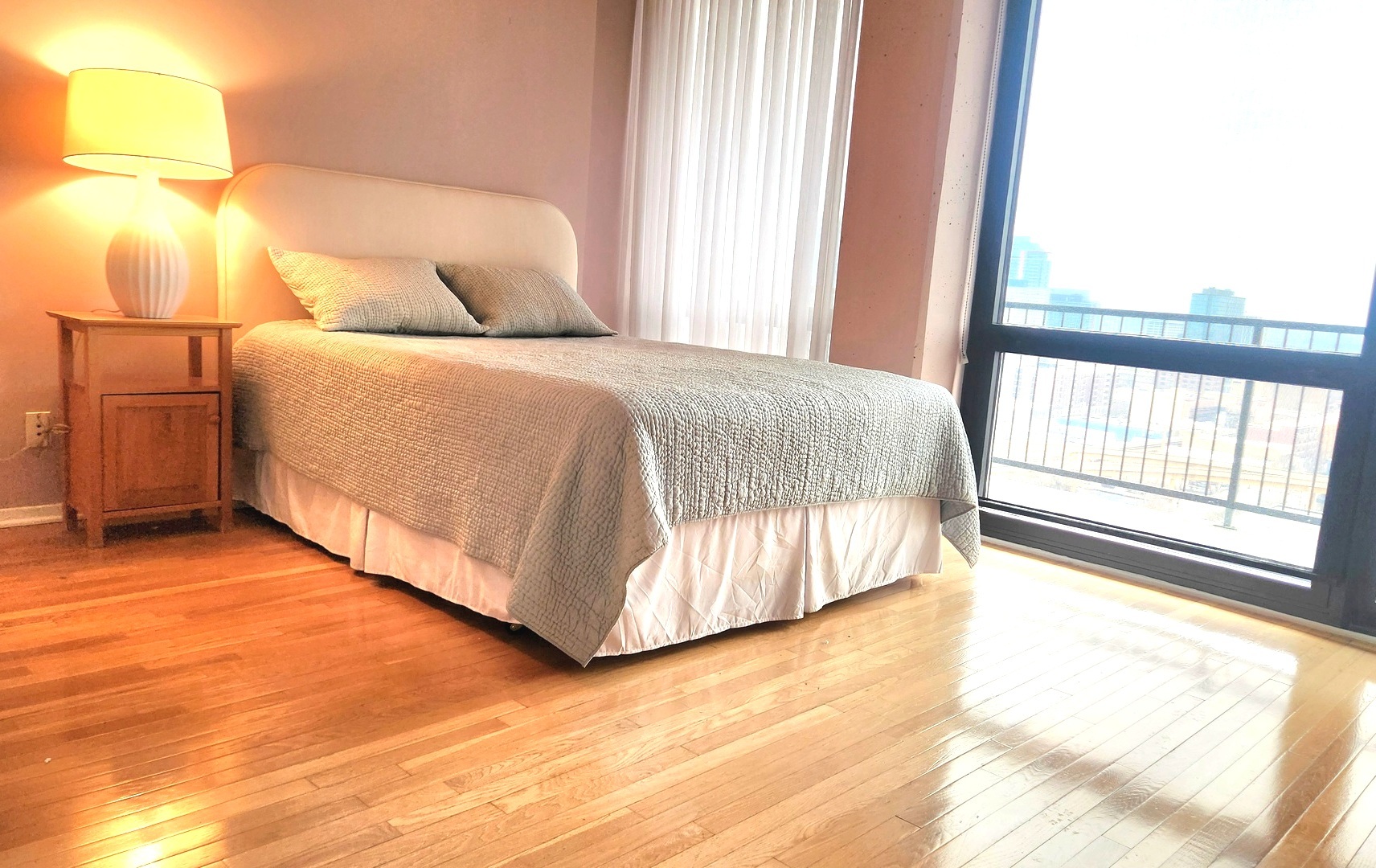 1530 S State Street #17R, Chicago, IL 60605