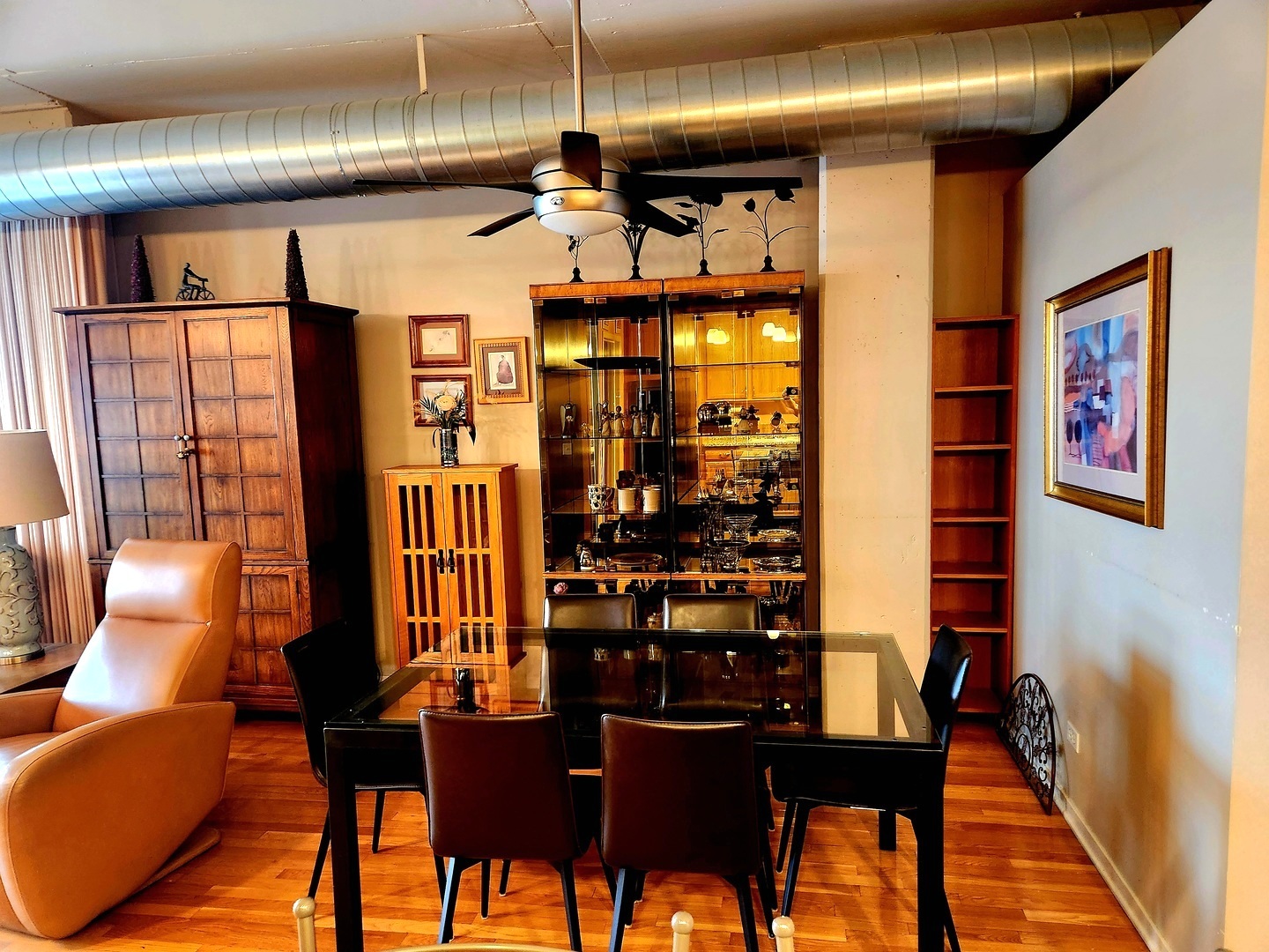 1530 S State Street #17R, Chicago, IL 60605