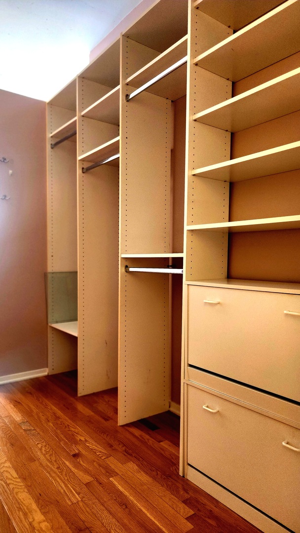 1530 S State Street #17R, Chicago, IL 60605