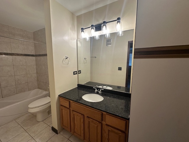 2736 Prairieview Lane #2736, Aurora, IL 60502