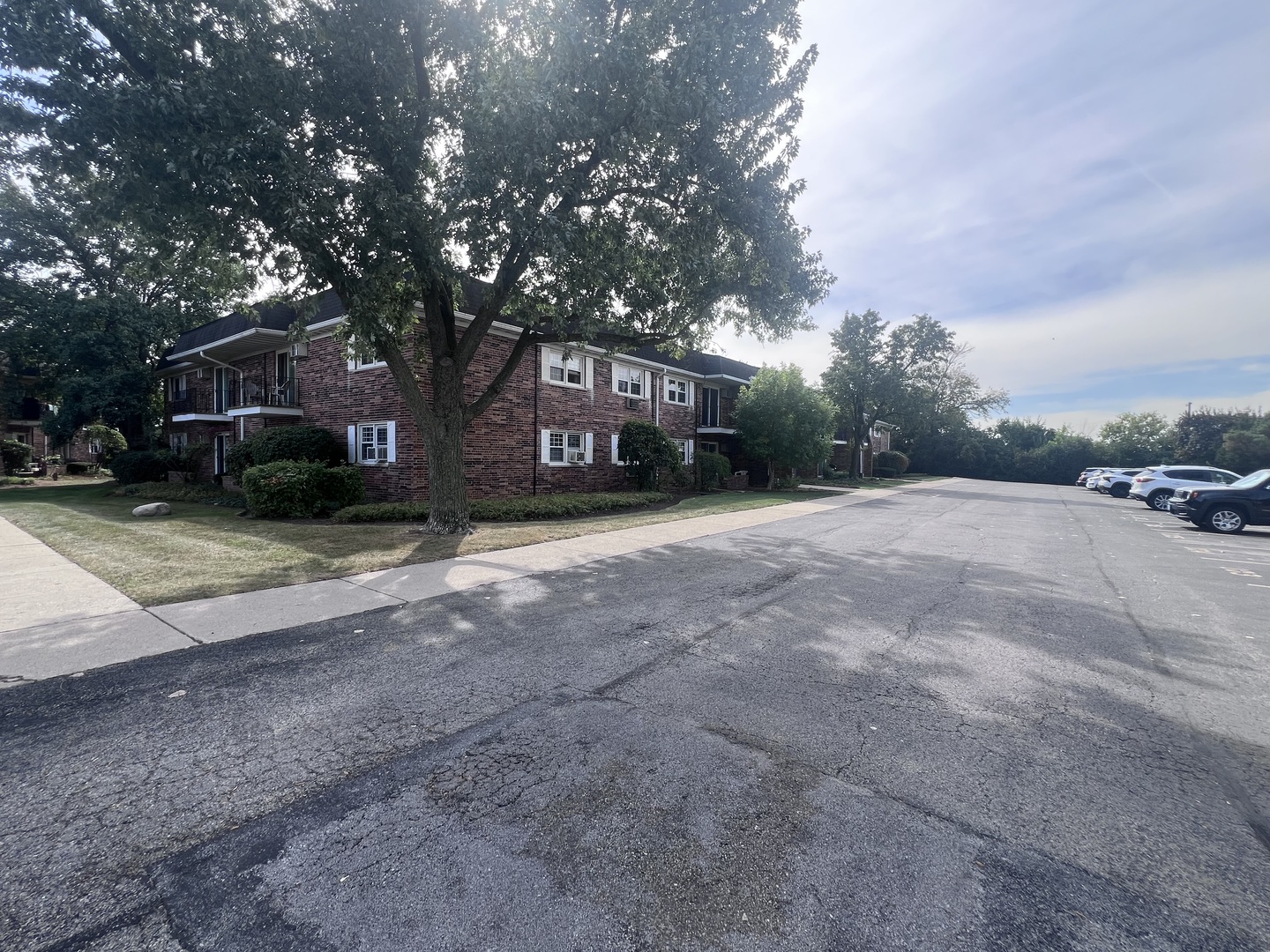 2427 Ogden Avenue #3, Downers Grove, IL 60515