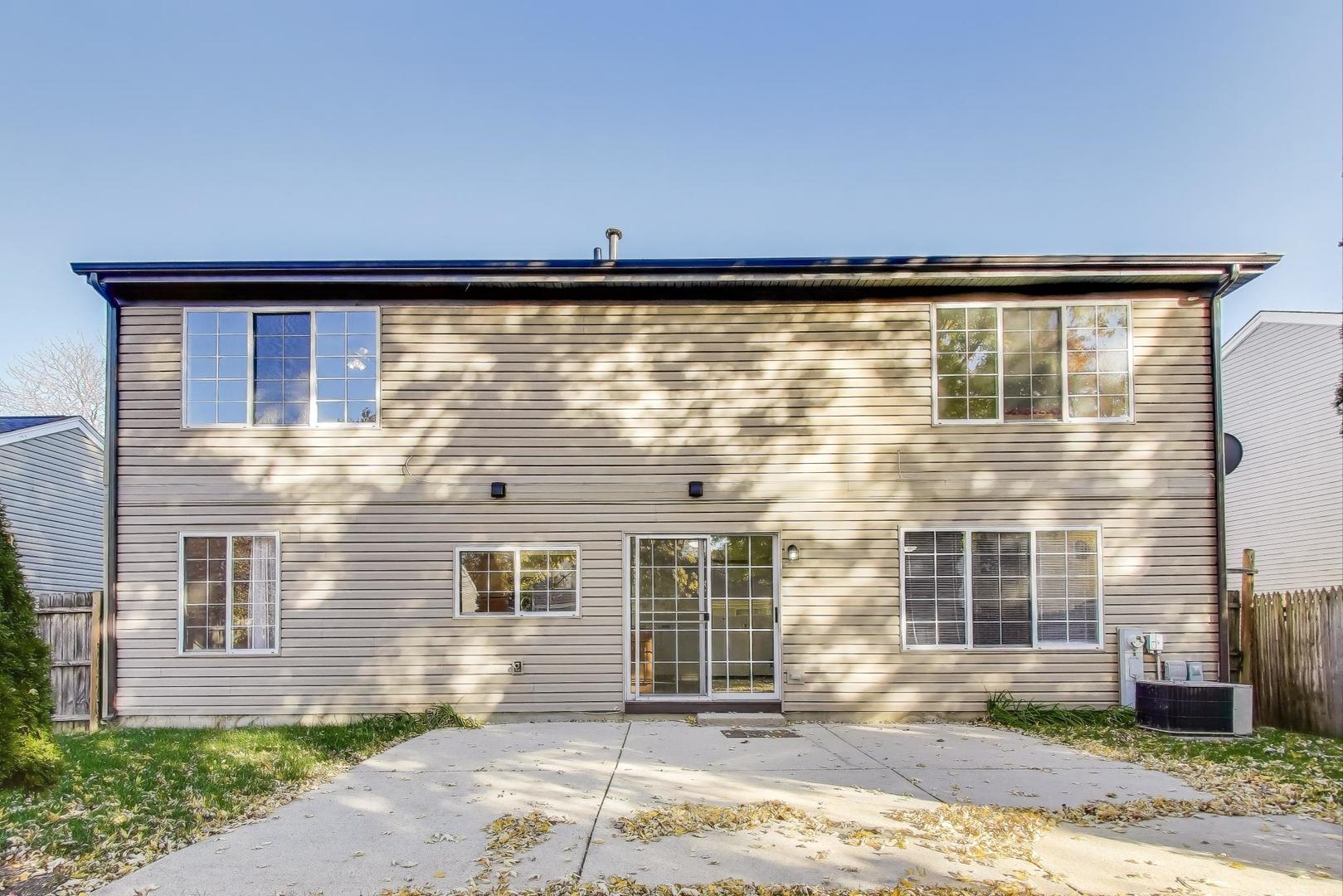 1532 Golden Oaks Parkway, Aurora, IL 60506