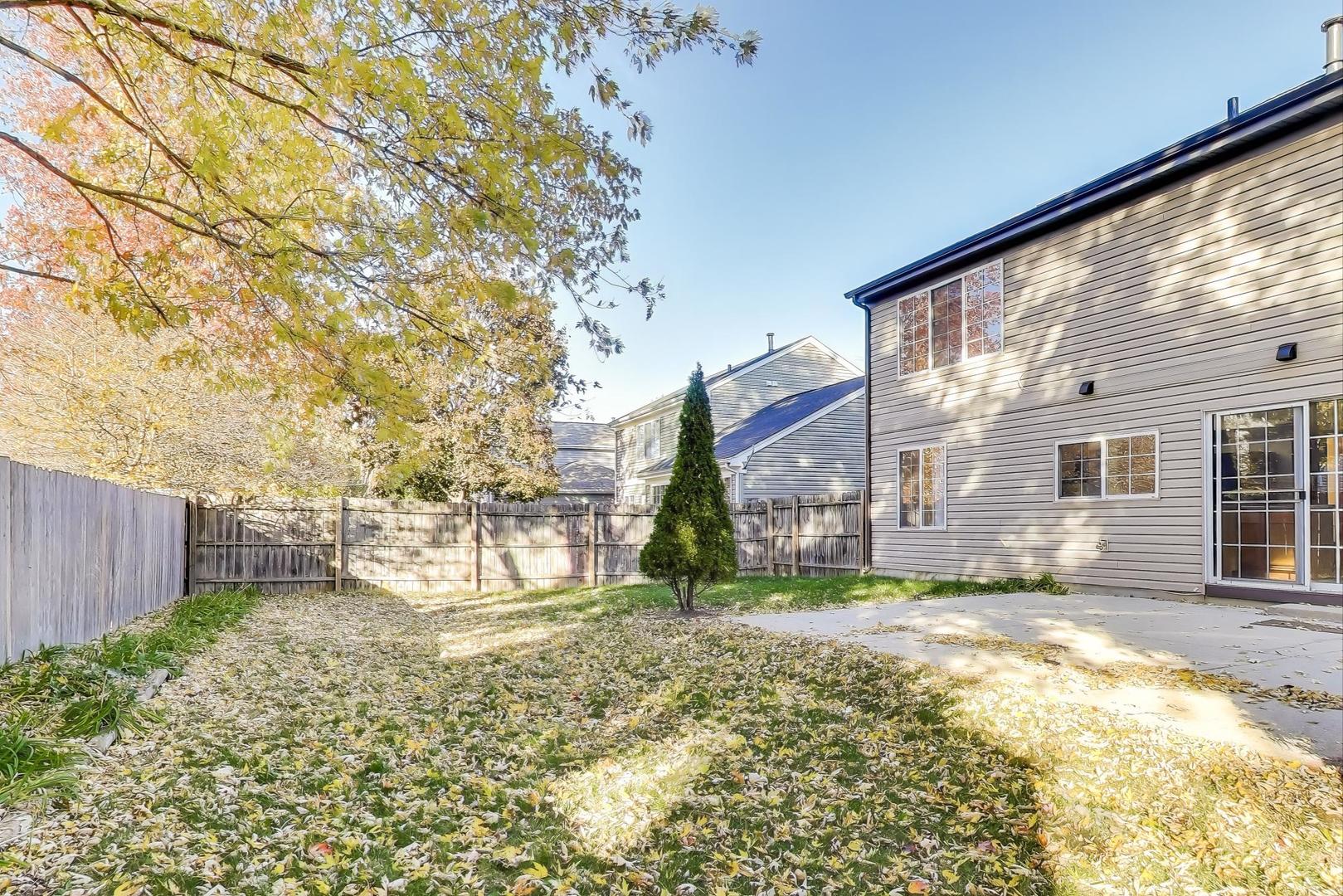 1532 Golden Oaks Parkway, Aurora, IL 60506