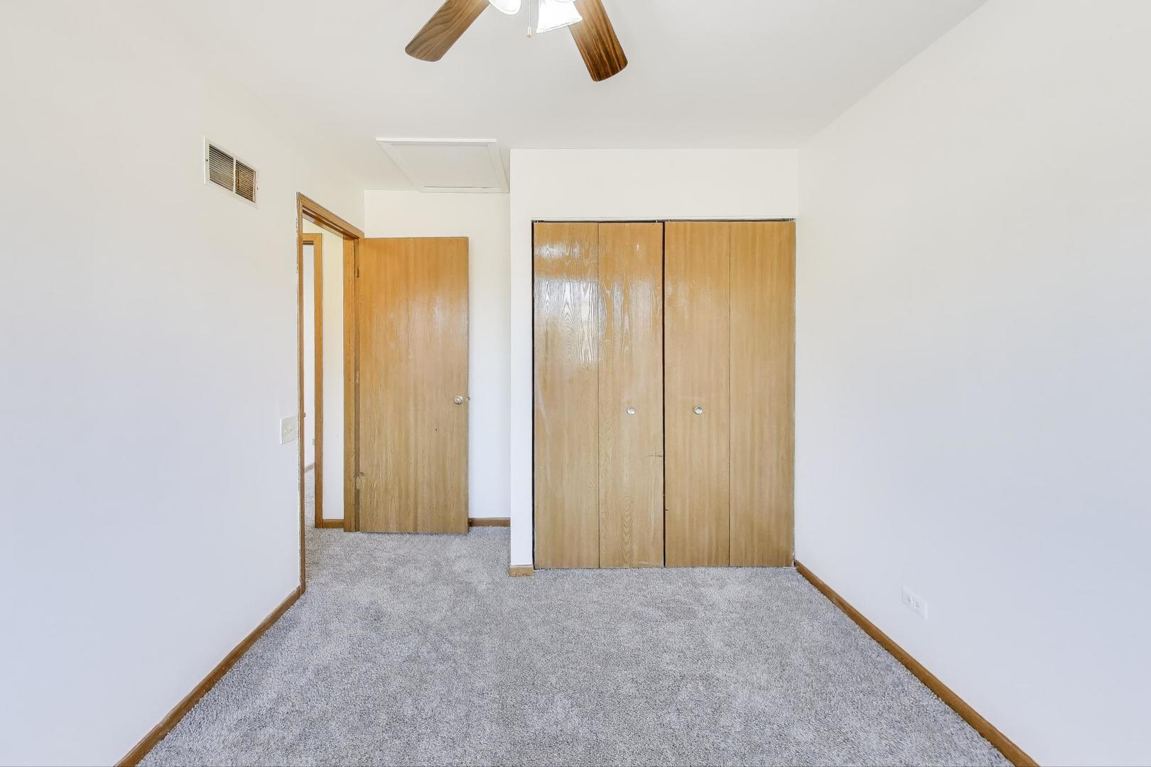 1532 Golden Oaks Parkway, Aurora, IL 60506