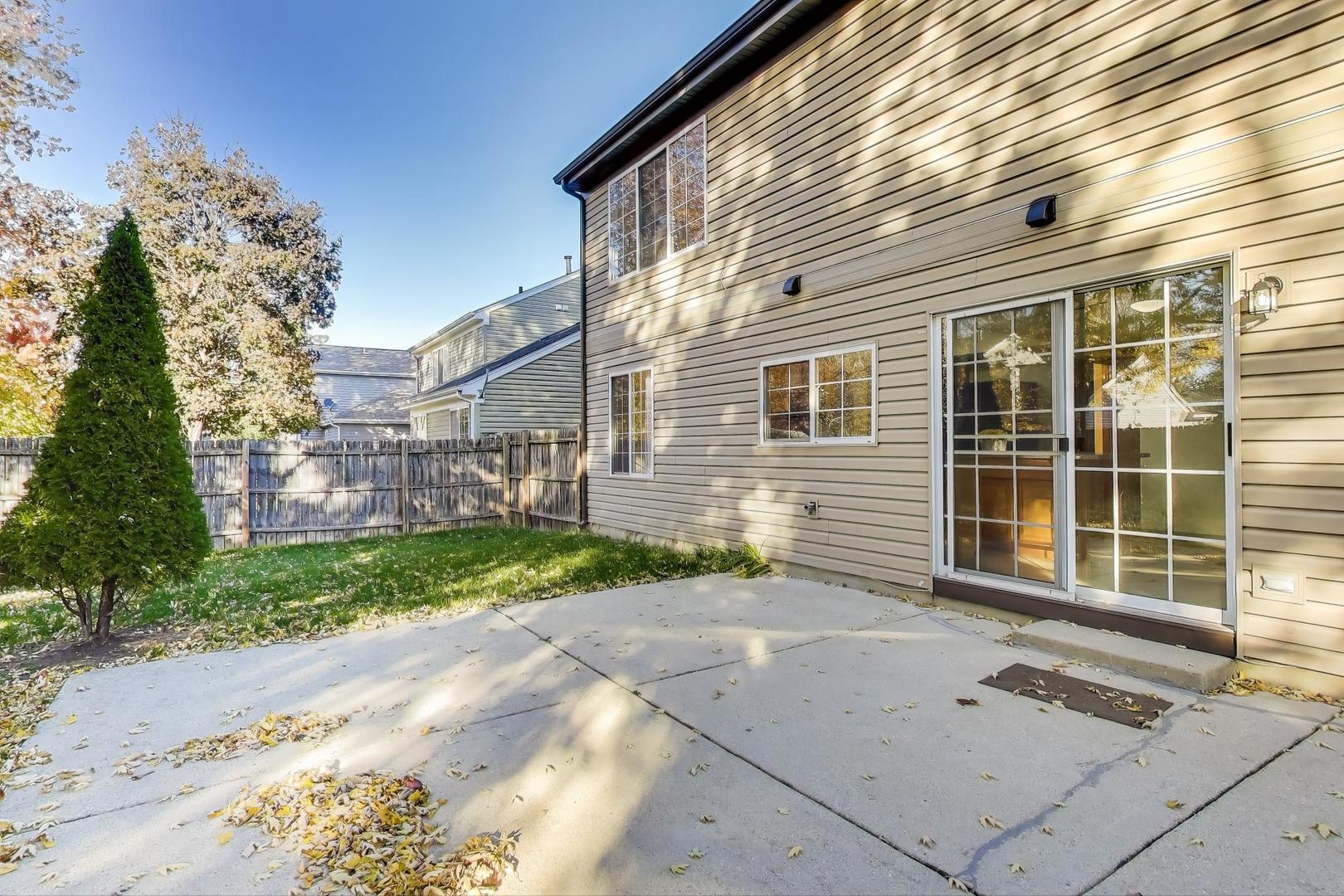 1532 Golden Oaks Parkway, Aurora, IL 60506