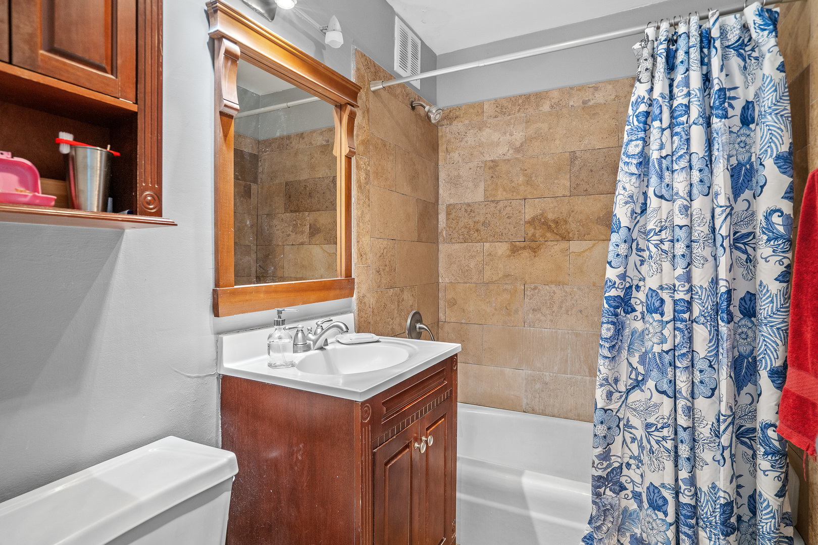 655 W Irving Park Road #5305, Chicago, IL 60613