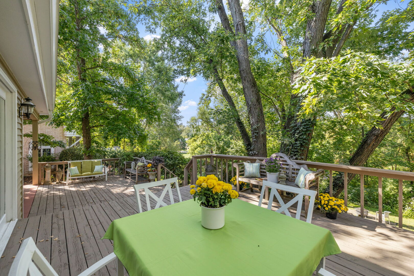 728 Stonebridge Road, Frankfort, IL 60423