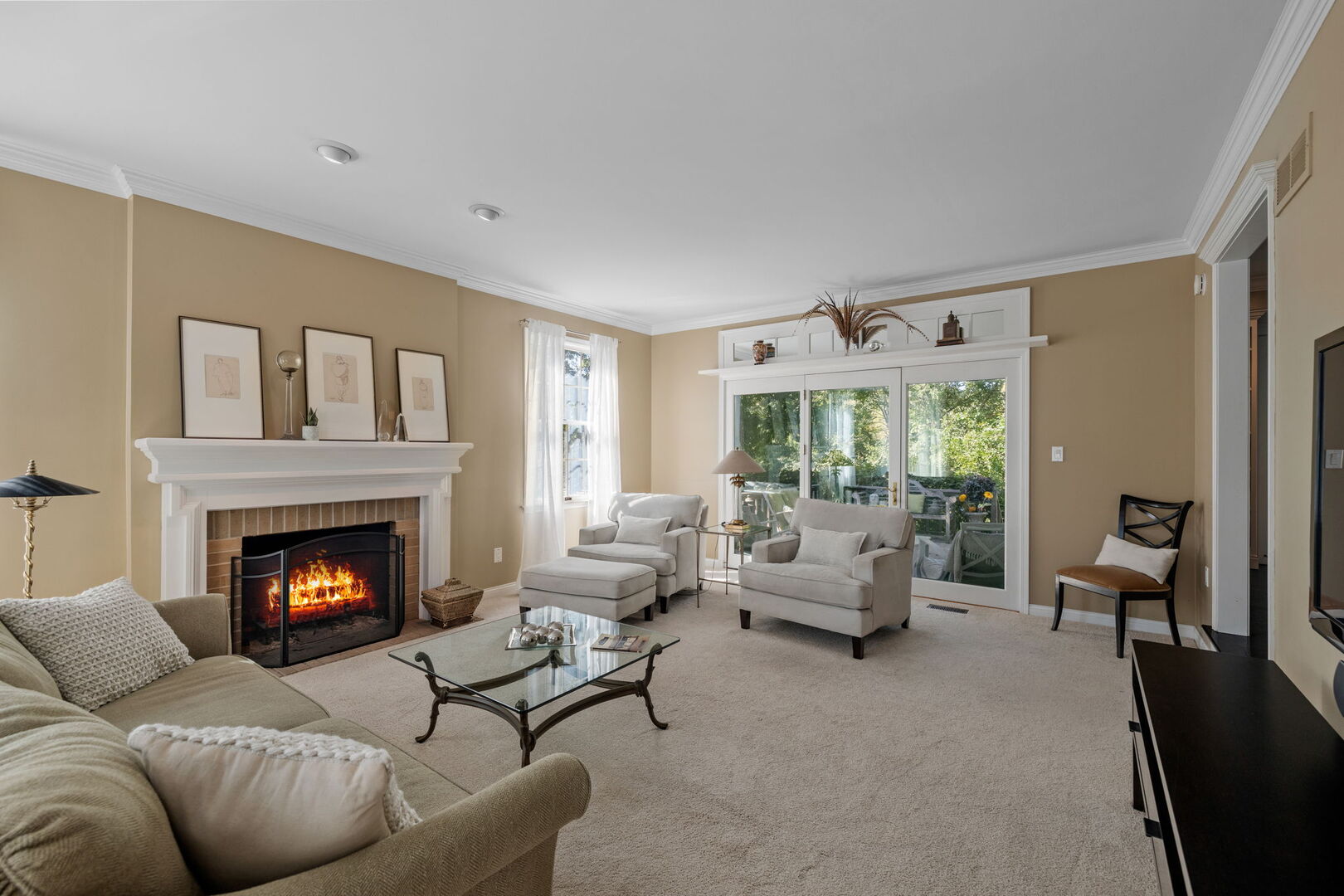 728 Stonebridge Road, Frankfort, IL 60423