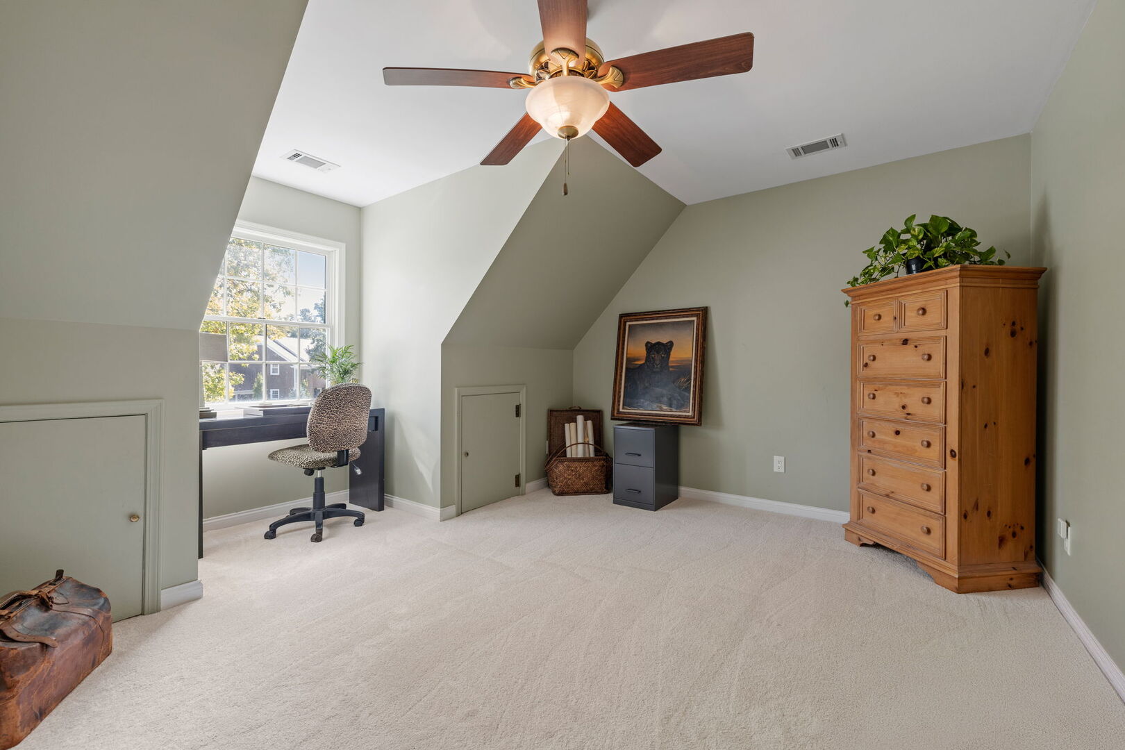 728 Stonebridge Road, Frankfort, IL 60423