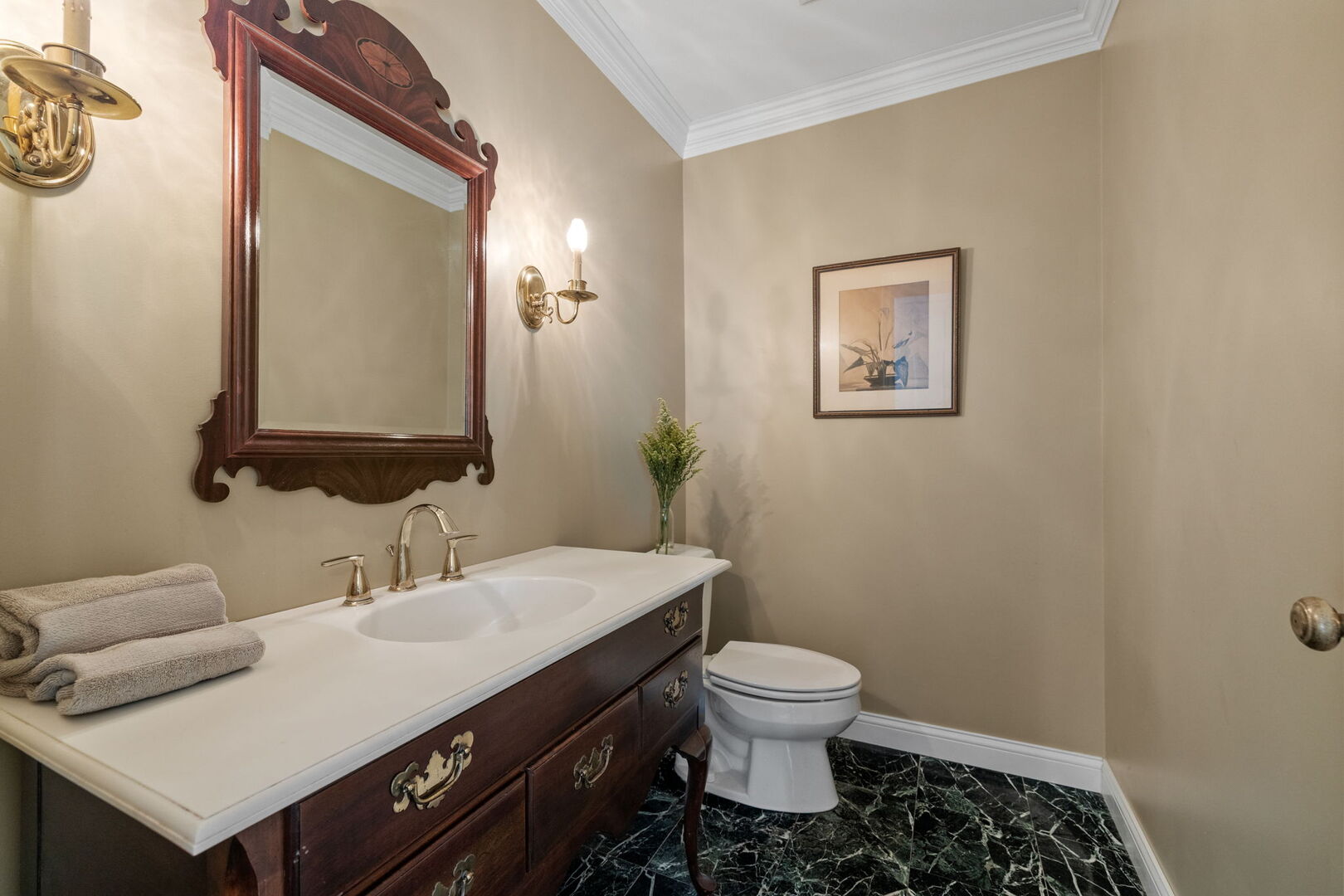 728 Stonebridge Road, Frankfort, IL 60423