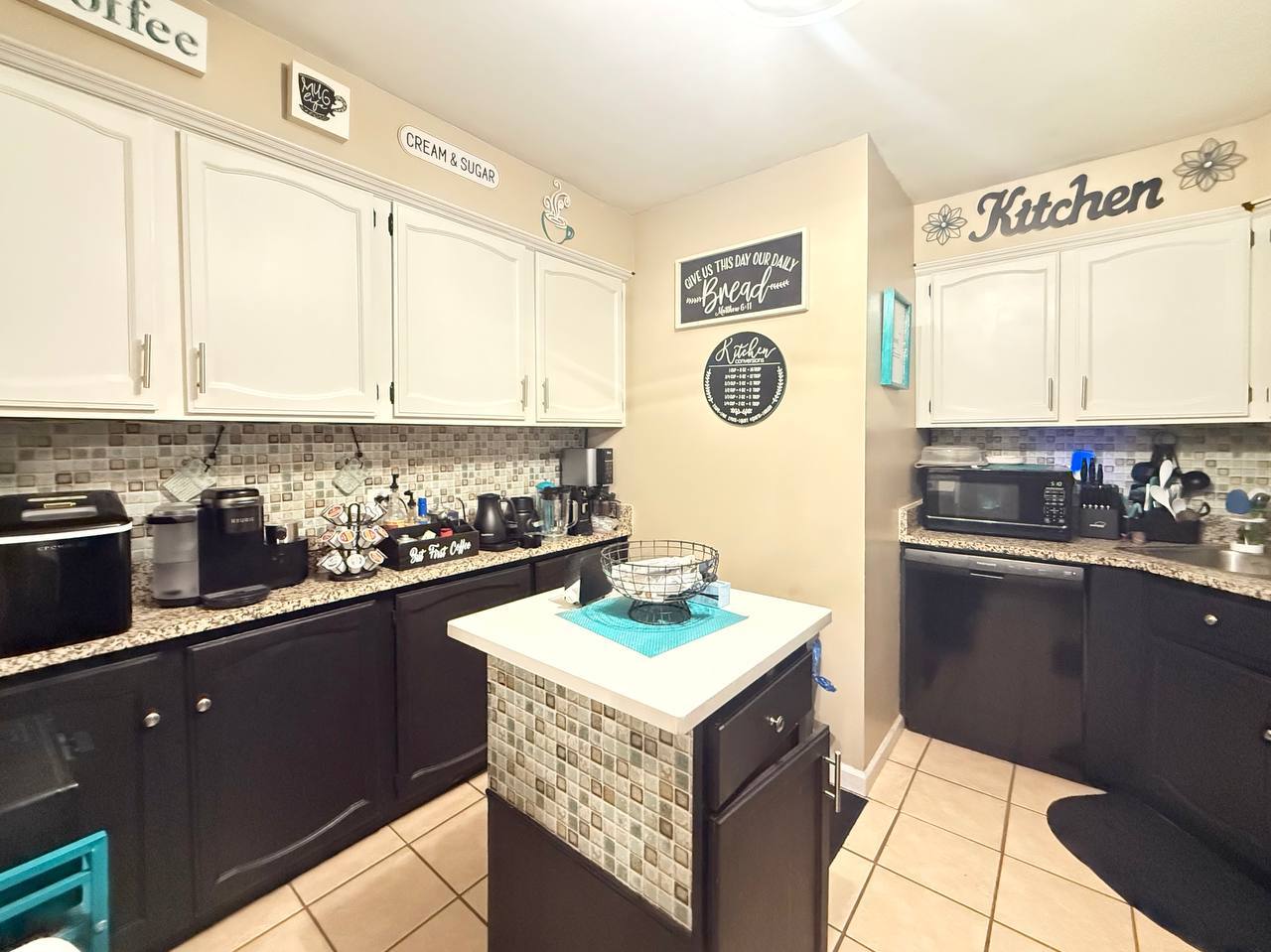 157 Gregory Street #2, Aurora, IL 60504