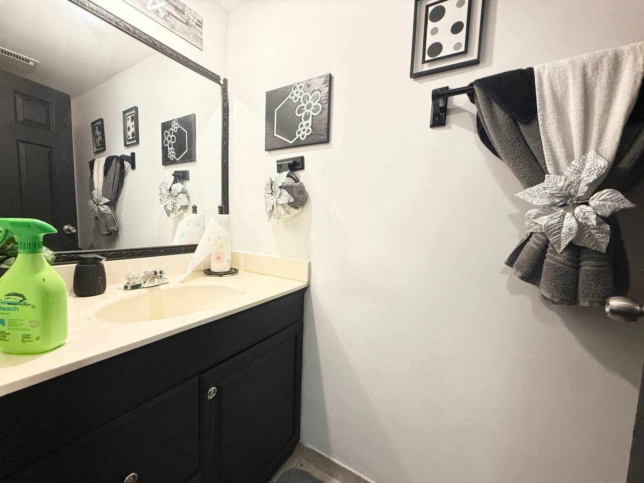 157 Gregory Street #2, Aurora, IL 60504