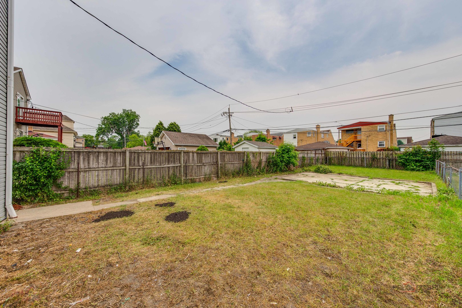 6137 W Giddings Street, Chicago, IL 60630
