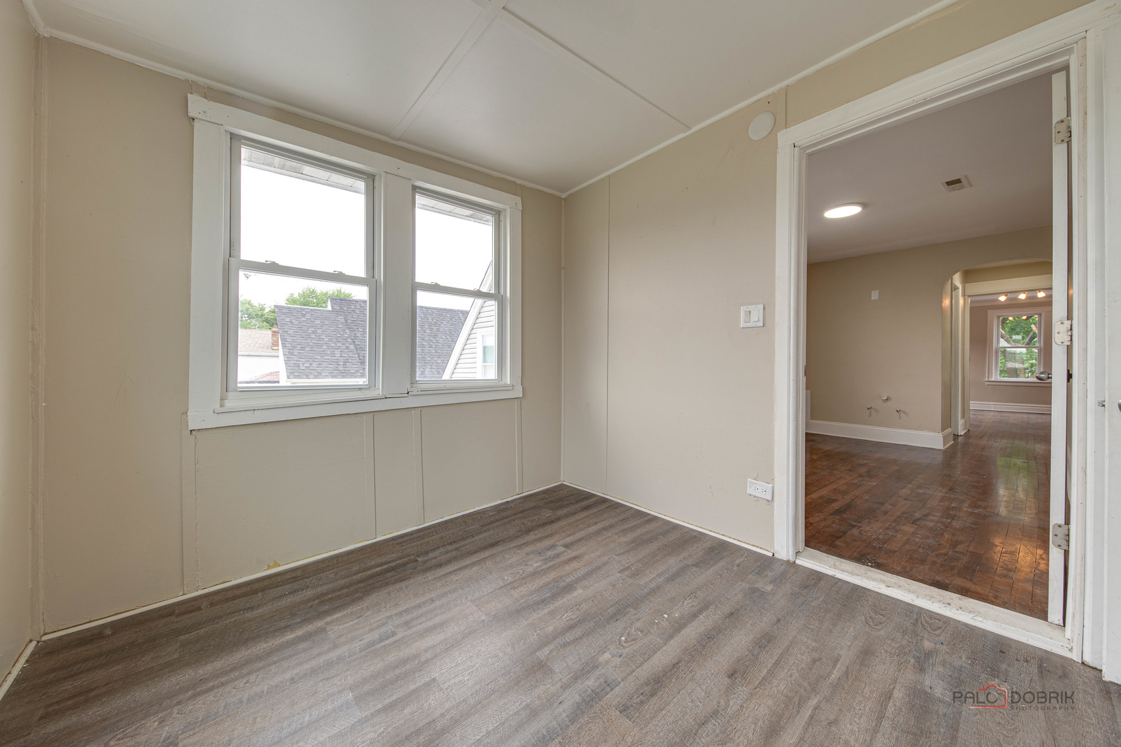 6137 W Giddings Street, Chicago, IL 60630