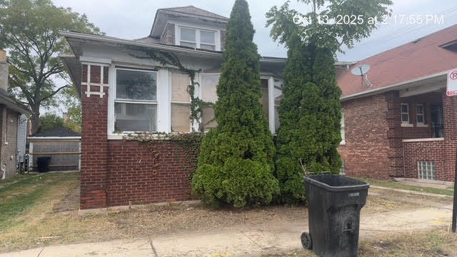 2520 E 72nd Place, Chicago, IL 60649