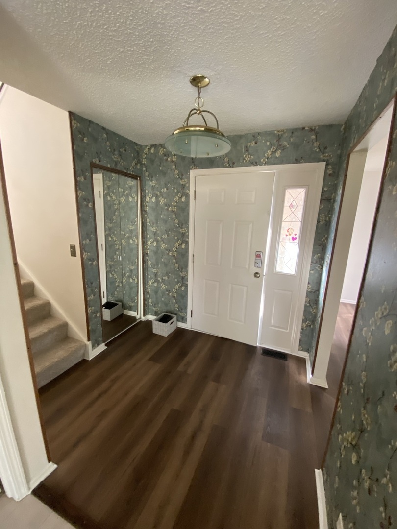 1283 RANCH VIEW Court, Buffalo Grove, IL 60089