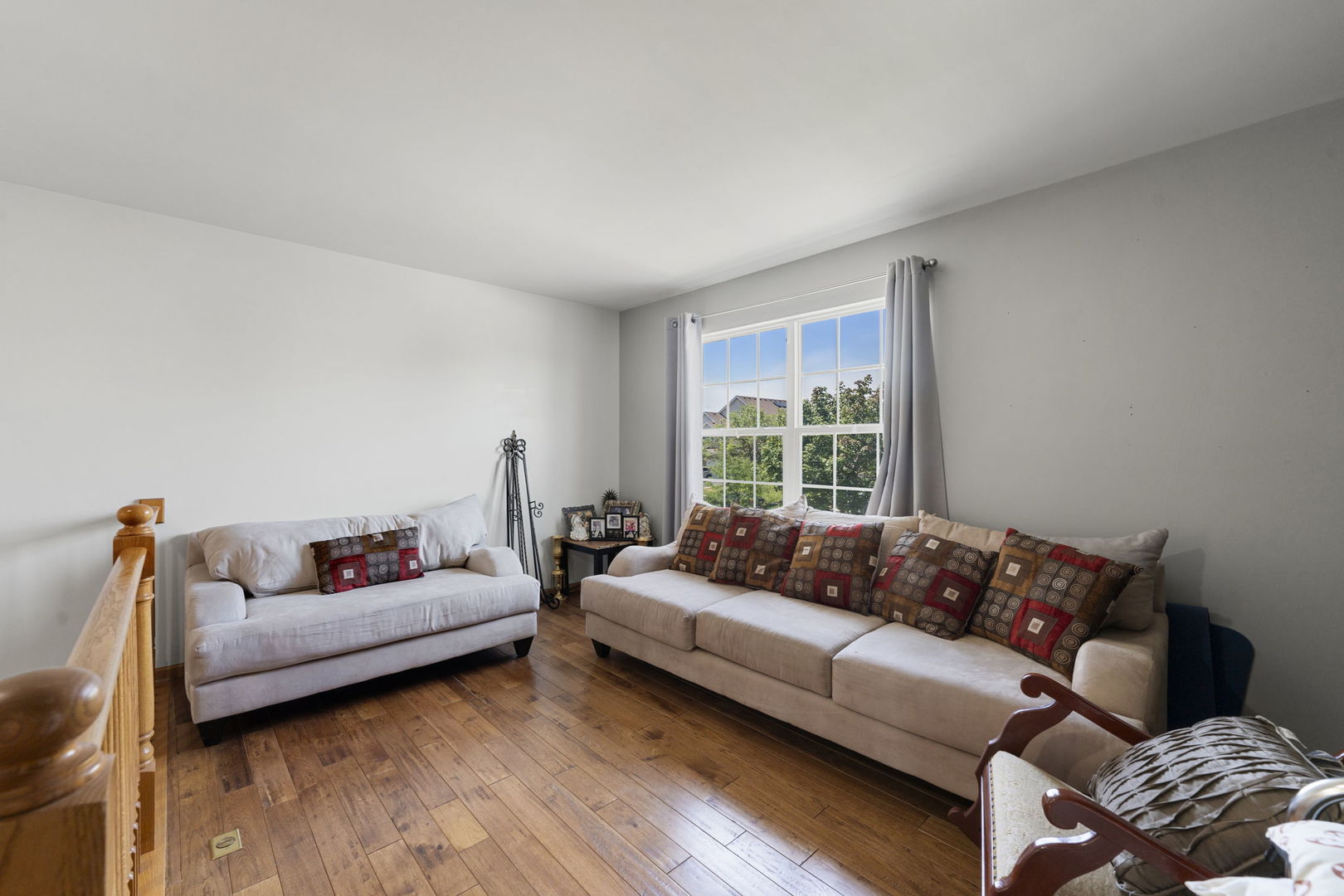 1300 Cambria Drive, Joliet, IL 60431