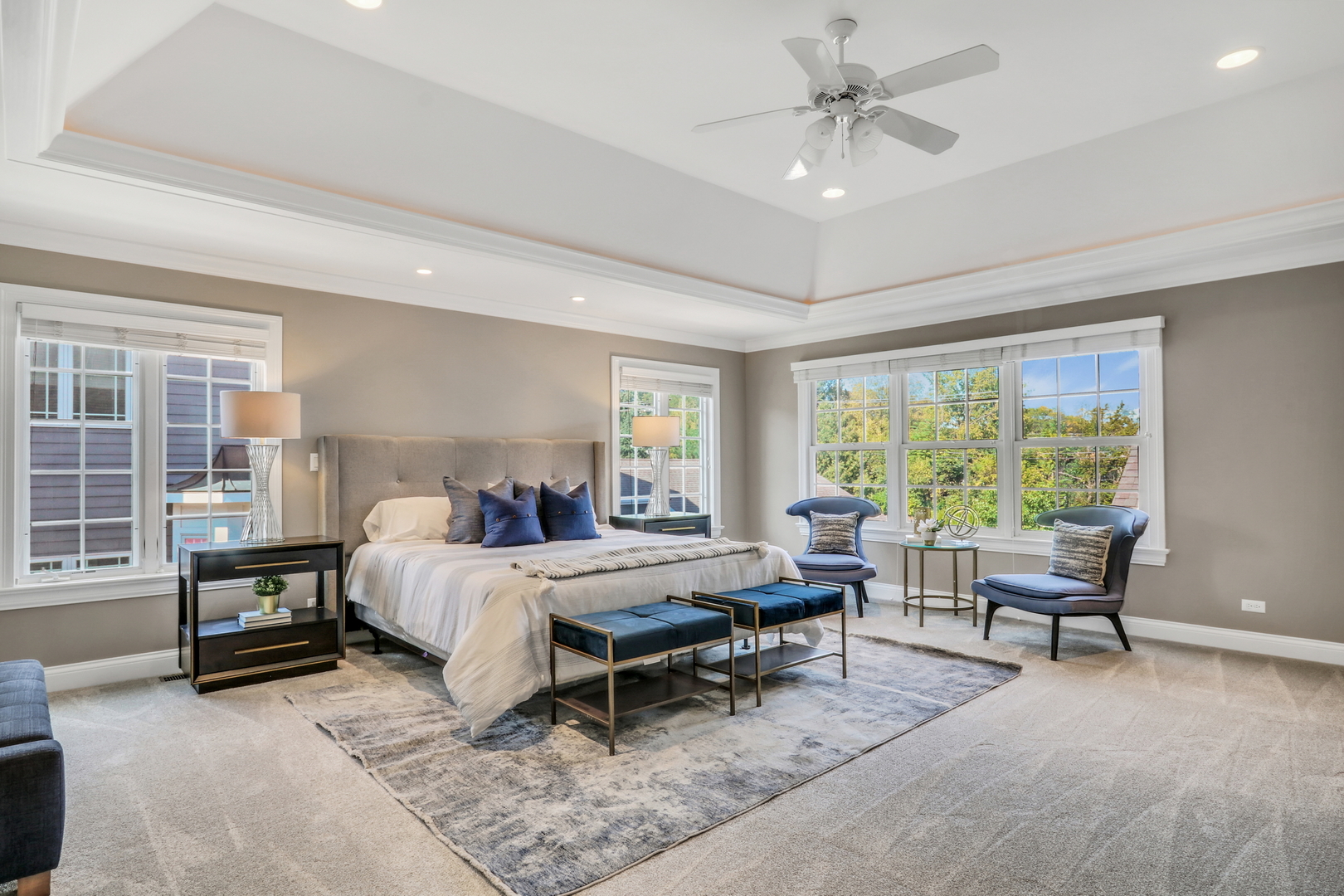 700 E Sunnyside Avenue, Libertyville, IL 60048
