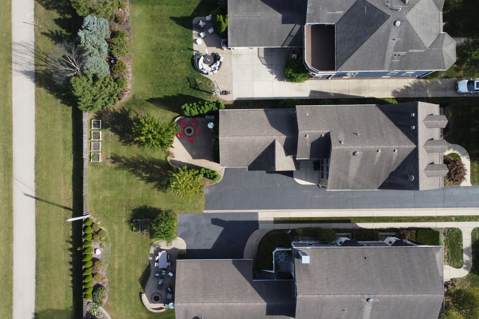 700 E Sunnyside Avenue, Libertyville, IL 60048
