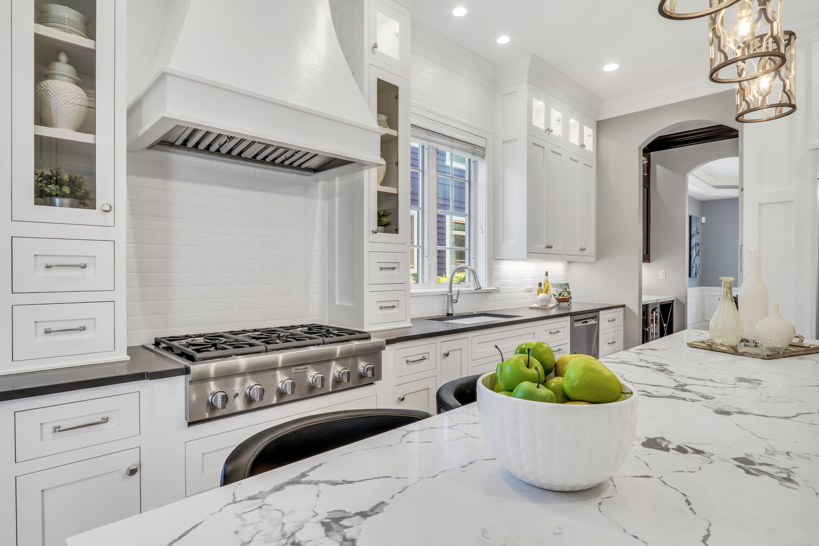 700 E Sunnyside Avenue, Libertyville, IL 60048