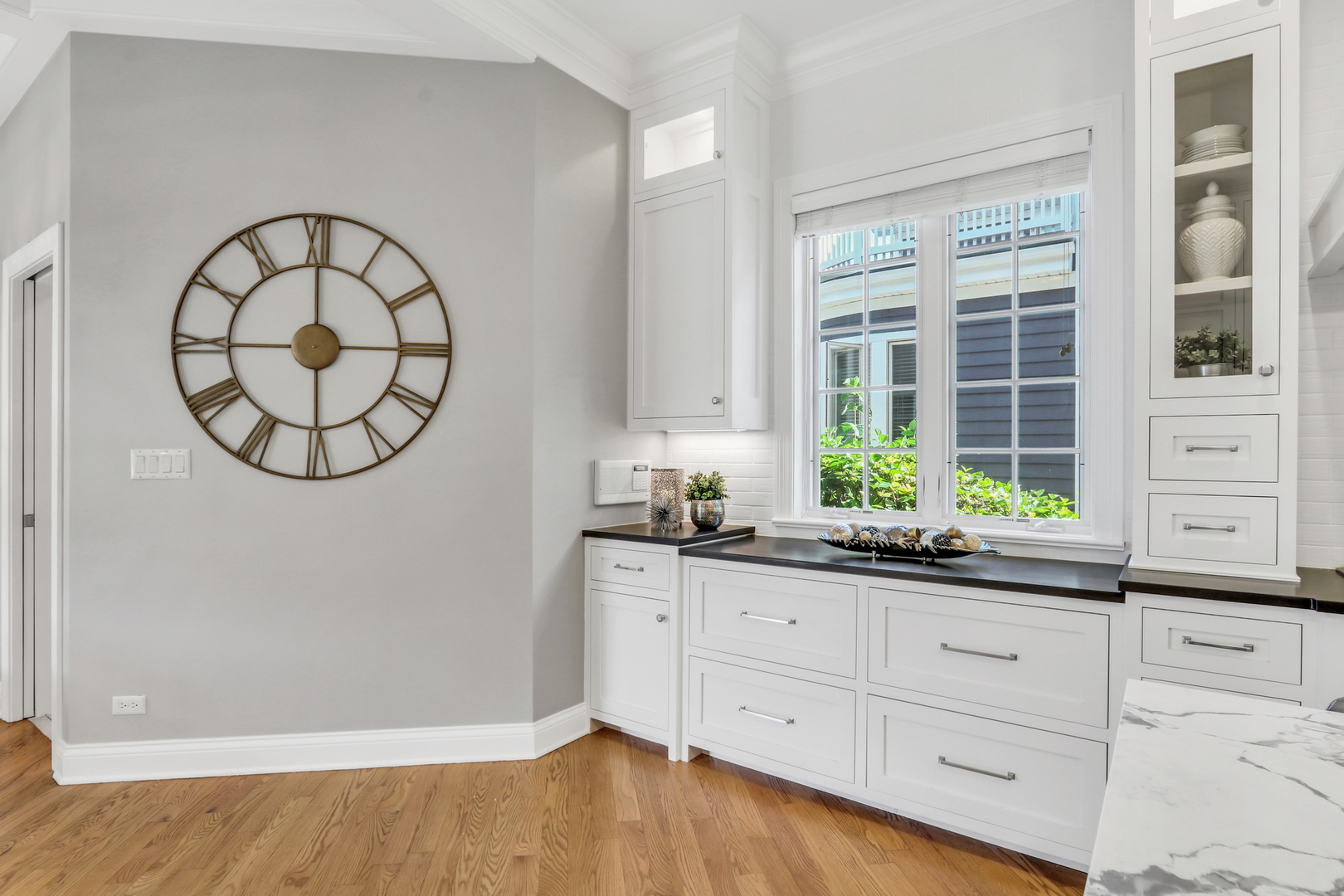 700 E Sunnyside Avenue, Libertyville, IL 60048