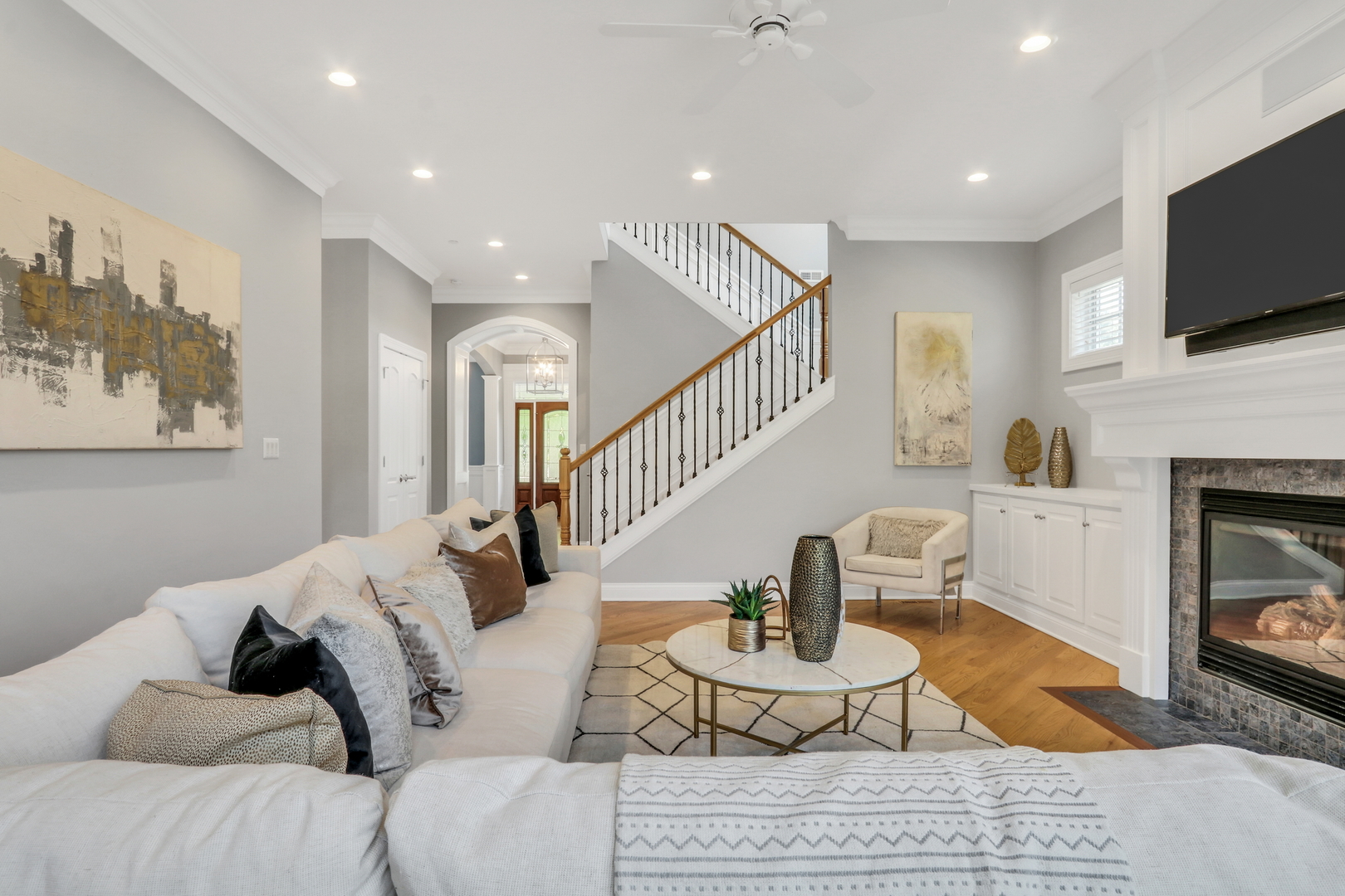 700 E Sunnyside Avenue, Libertyville, IL 60048