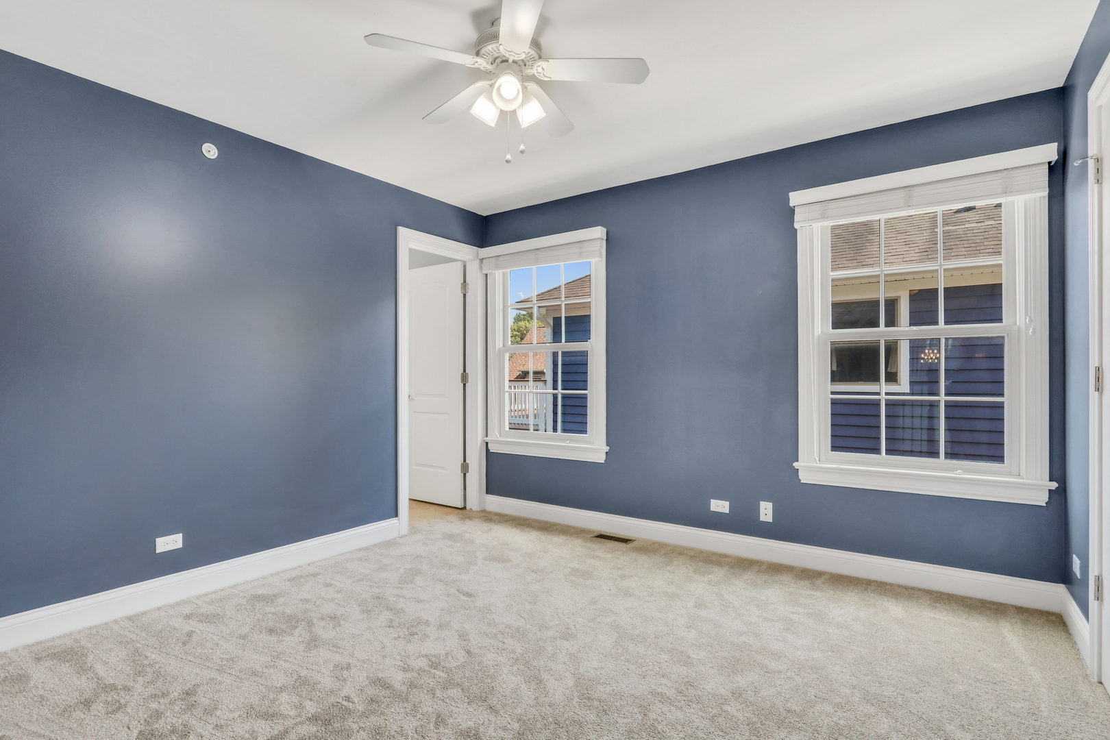 700 E Sunnyside Avenue, Libertyville, IL 60048