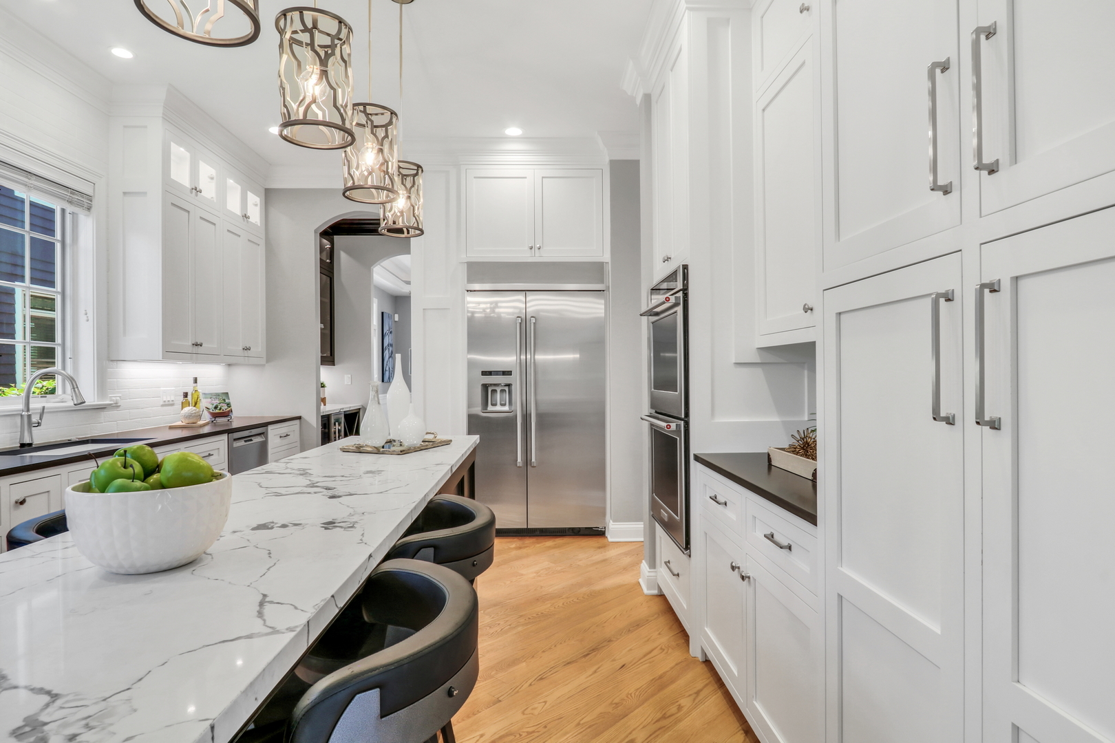 700 E Sunnyside Avenue, Libertyville, IL 60048
