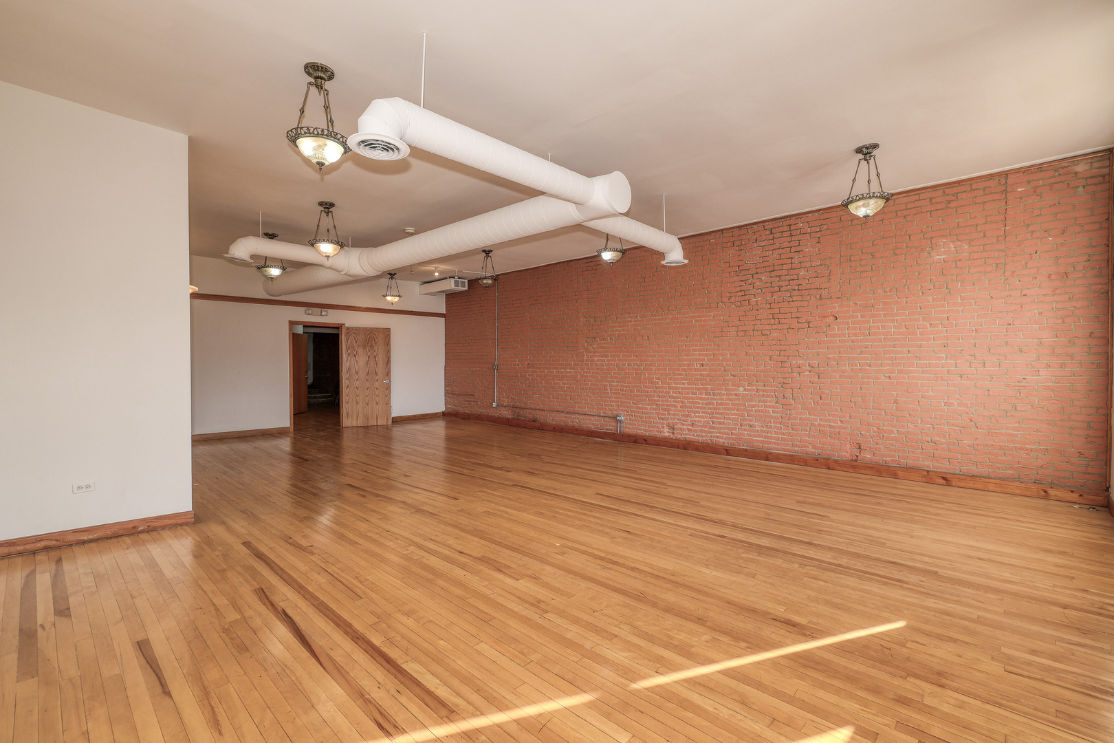 60 S Broadway Avenue #201, Aurora, IL 60505