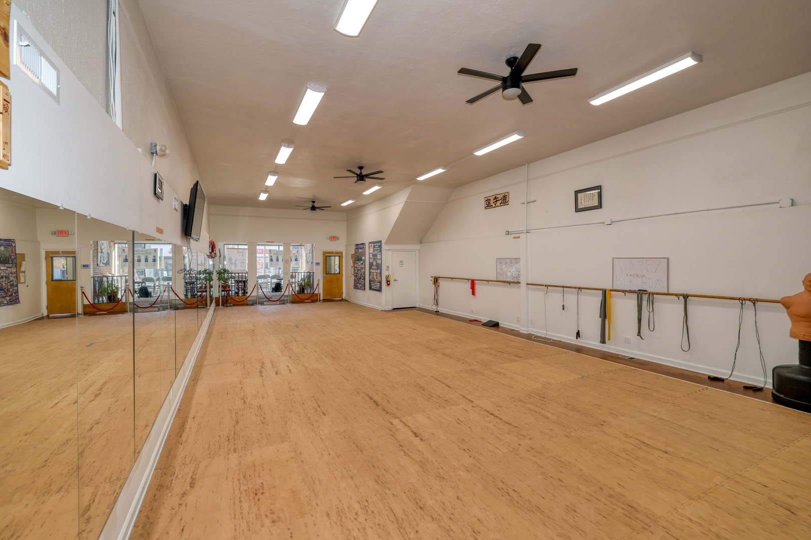 60 S Broadway Avenue, Aurora, IL 60505