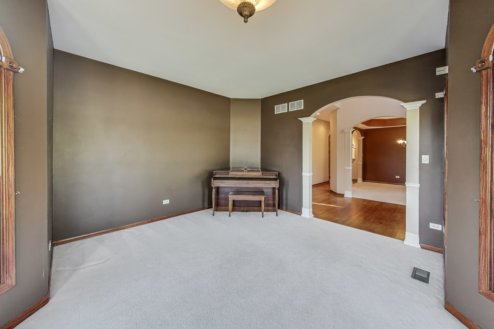 10840 Christopher Drive, Lemont, IL 60439