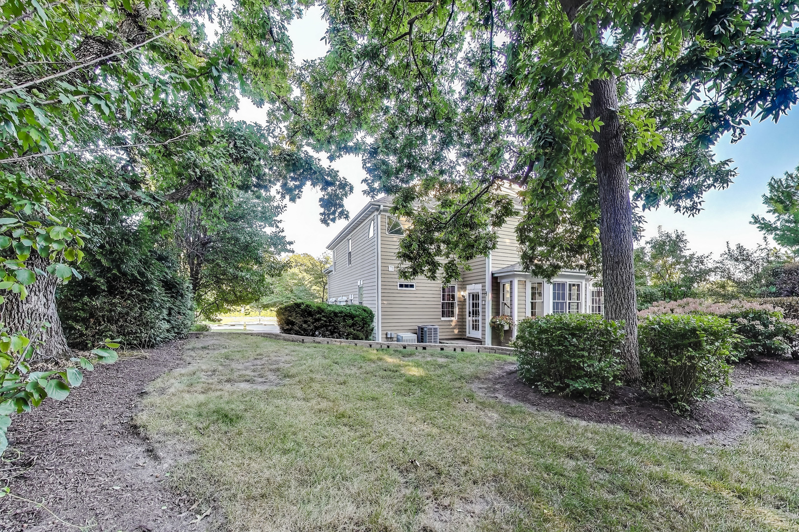 10840 Christopher Drive, Lemont, IL 60439