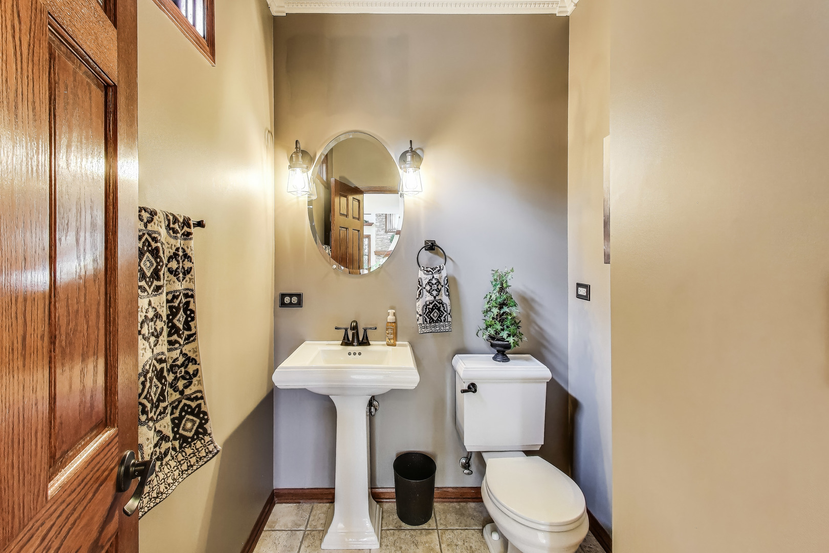 10840 Christopher Drive, Lemont, IL 60439