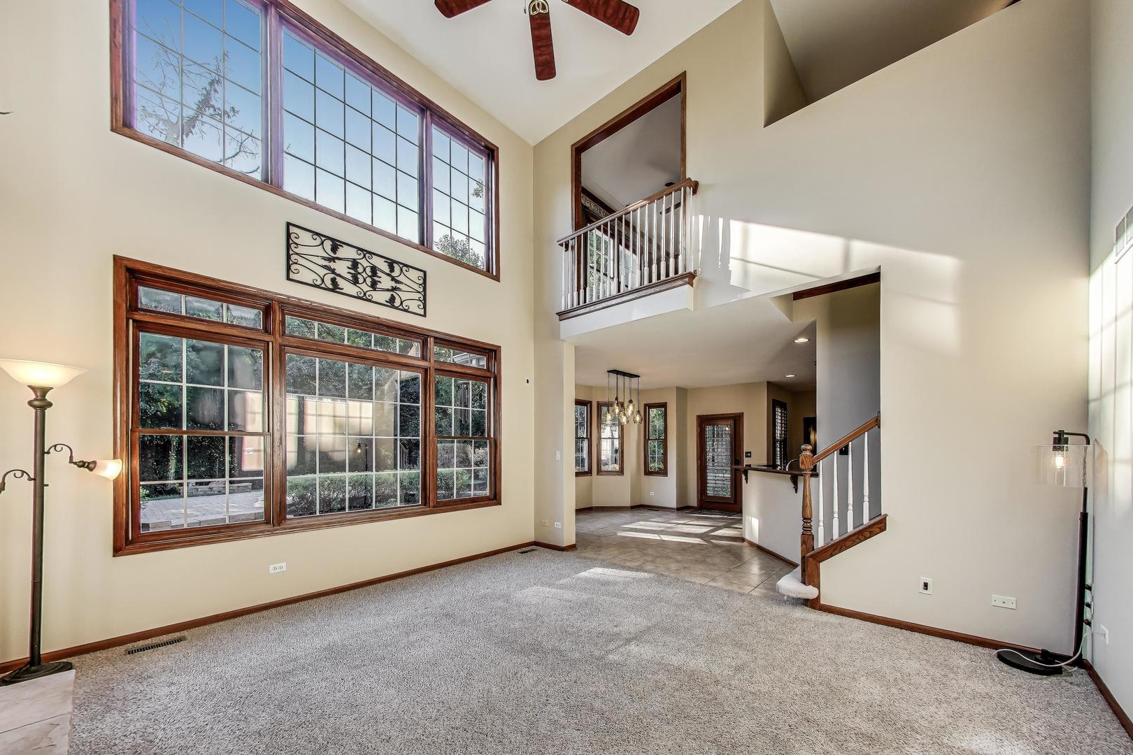 10840 Christopher Drive, Lemont, IL 60439